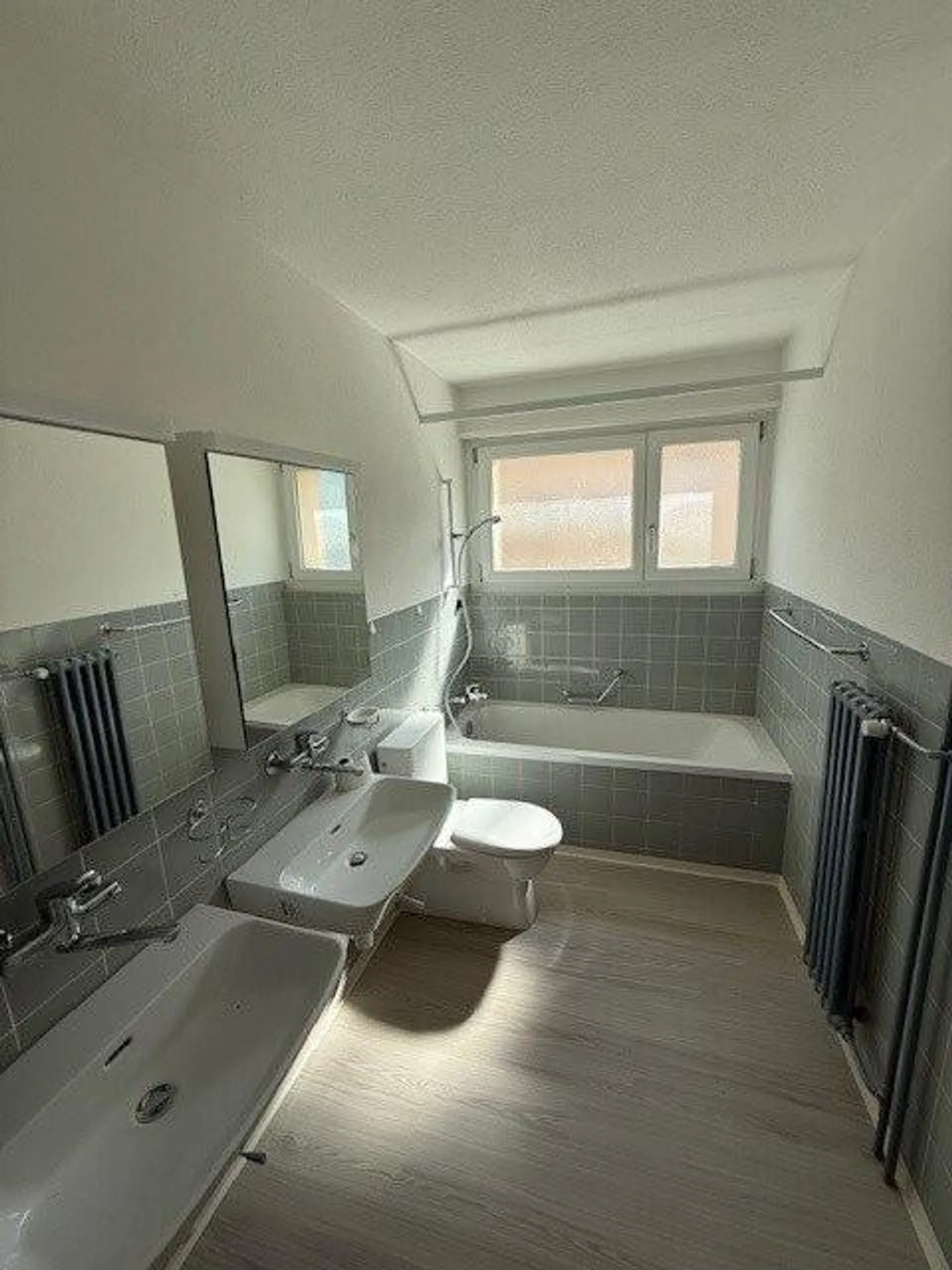 Grosszügige renovierte Wohnung - Foto 4 von 11