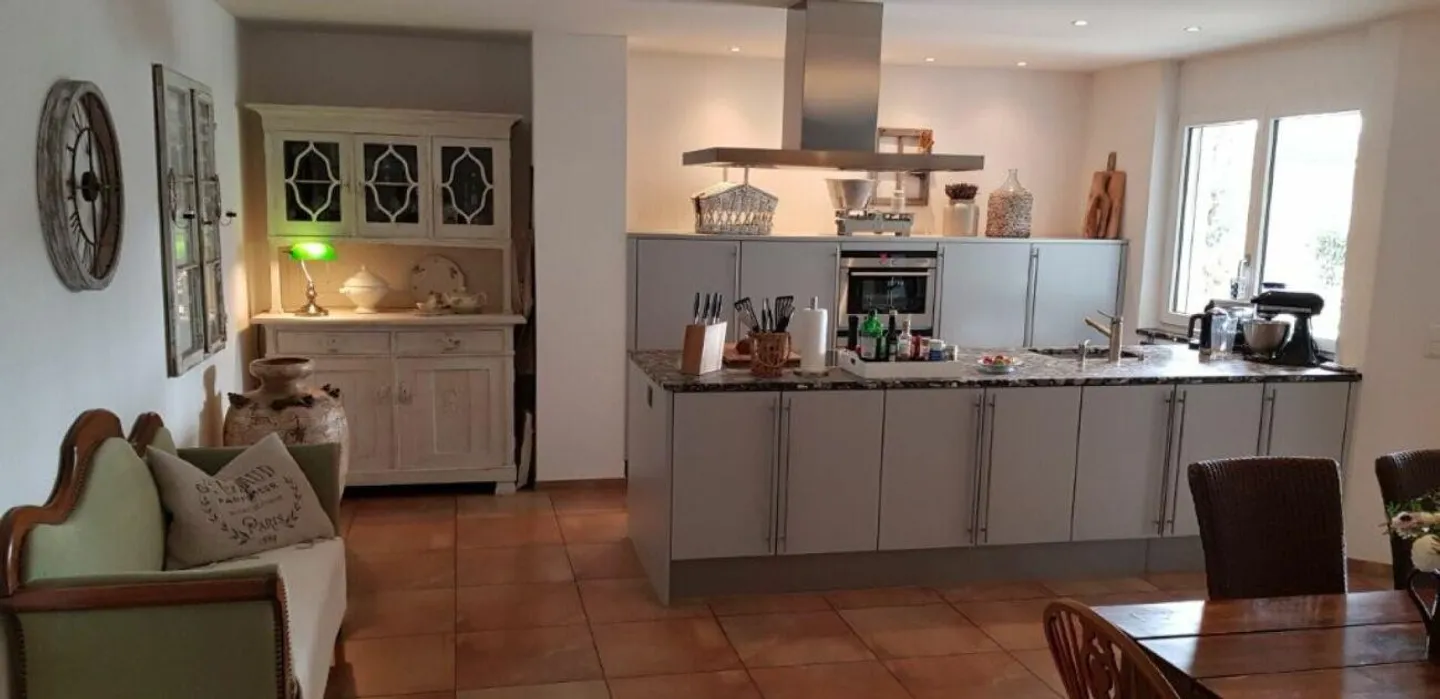 4.5-room condominium with two balconies and underground parking space - Photo 5 of 19