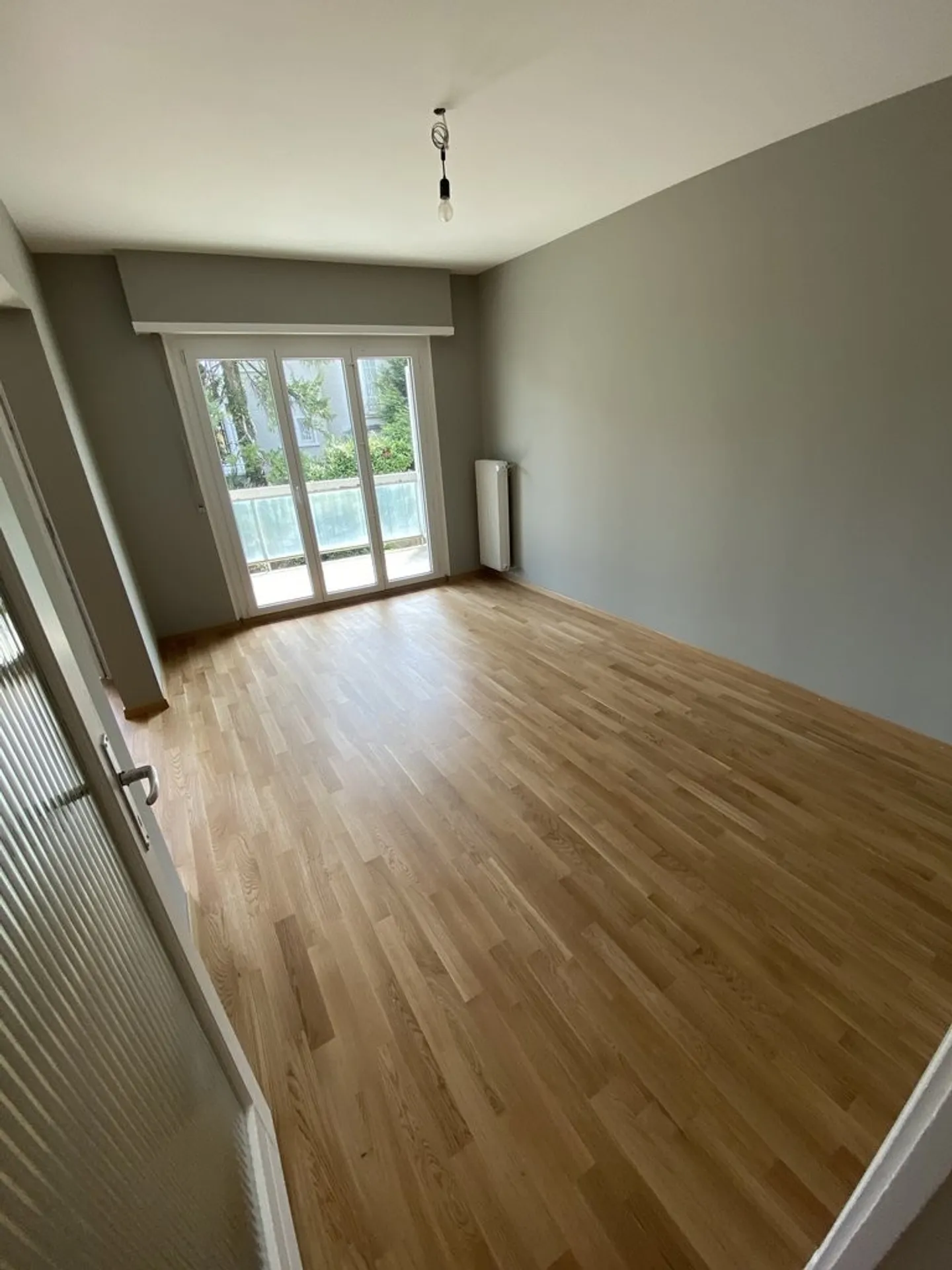 Spacious Apartment in Quiet Area - Photo 4 of 8