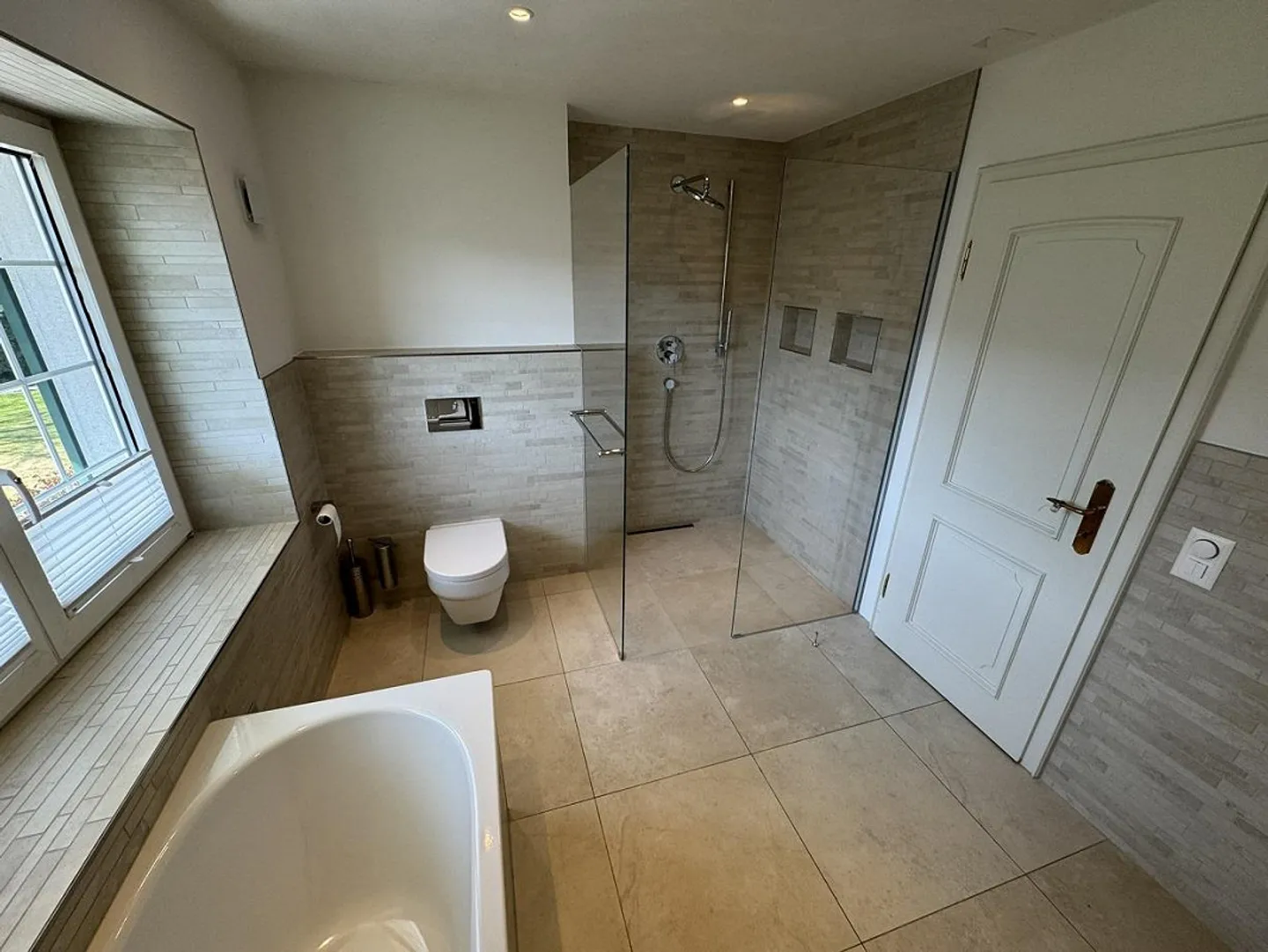 Luxurious Living in a Historic Villa - Photo 14 of 21