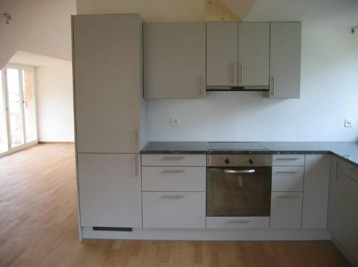 Beautiful bright 2.5-room attic apartment for rent in Himmelried - Photo 5 of 11