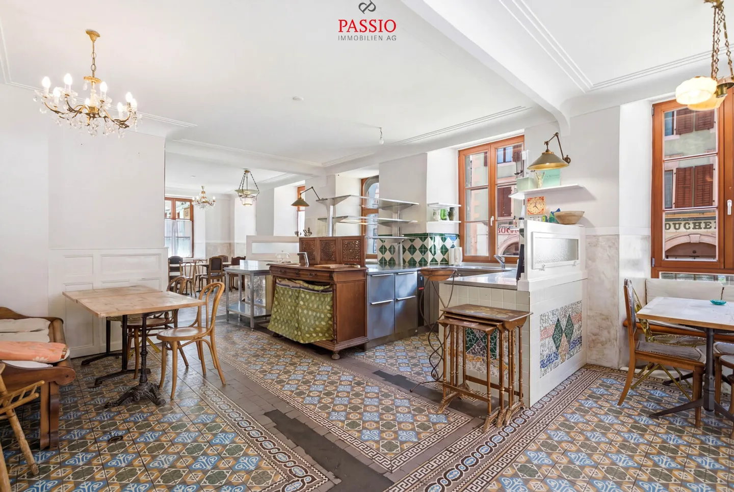 Historical hotel and multi-family house with usage concept - Photo 11 of 73