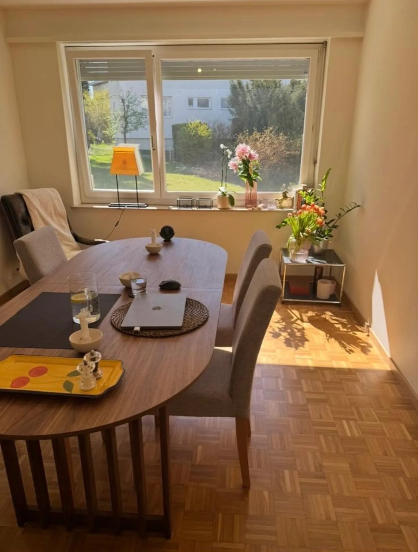 3½ ZI-WOHNUNG IN ZOLLIKERBERG (ZH), MÖBLIERT, TEMPORÄR - Foto 1 von 8