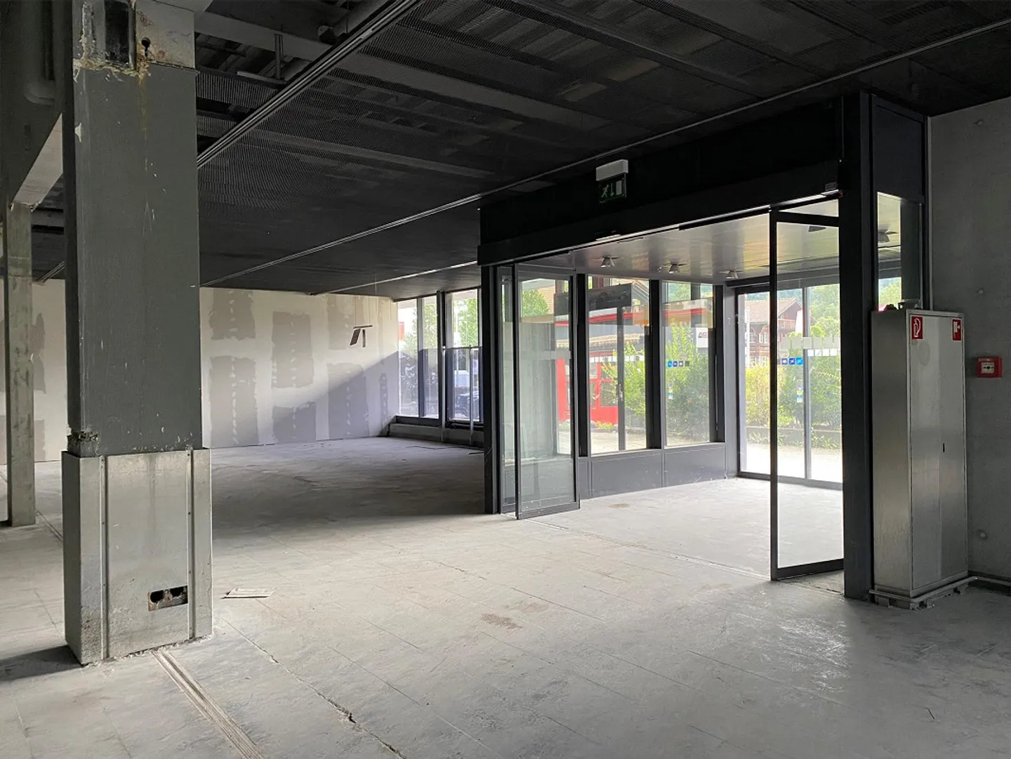 Spazio commerciale di 63m2 in una posizione centrale - Foto 4 di 5