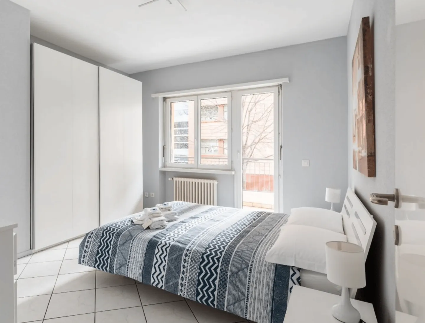 Appartement moderne près du lac - Photo 4 sur 10