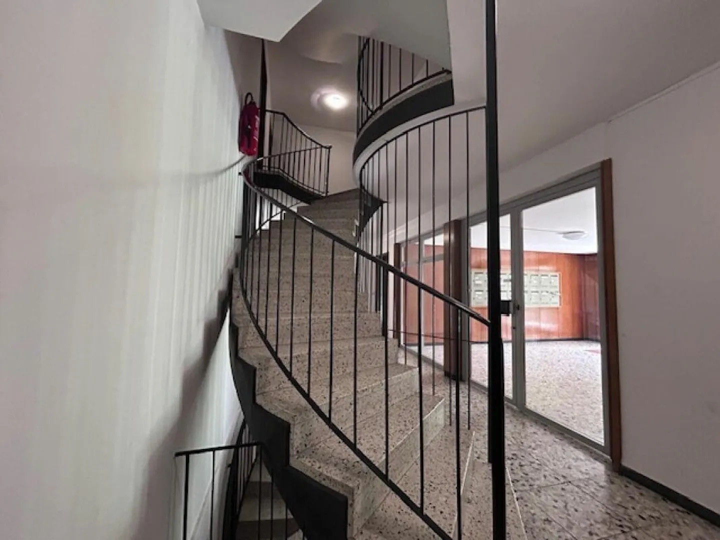 2.5 ROOM APARTMENT WITH OPEN VIEW AND GARAGE INCLUDED - Photo 14 of 16