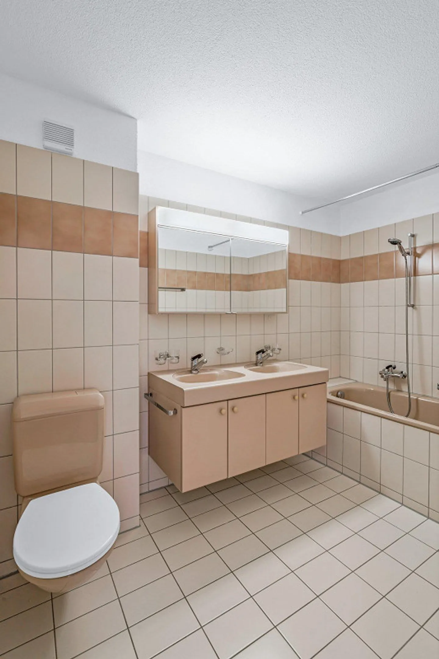 Appartamento 3.5 camere affascinante - Foto 4 di 7