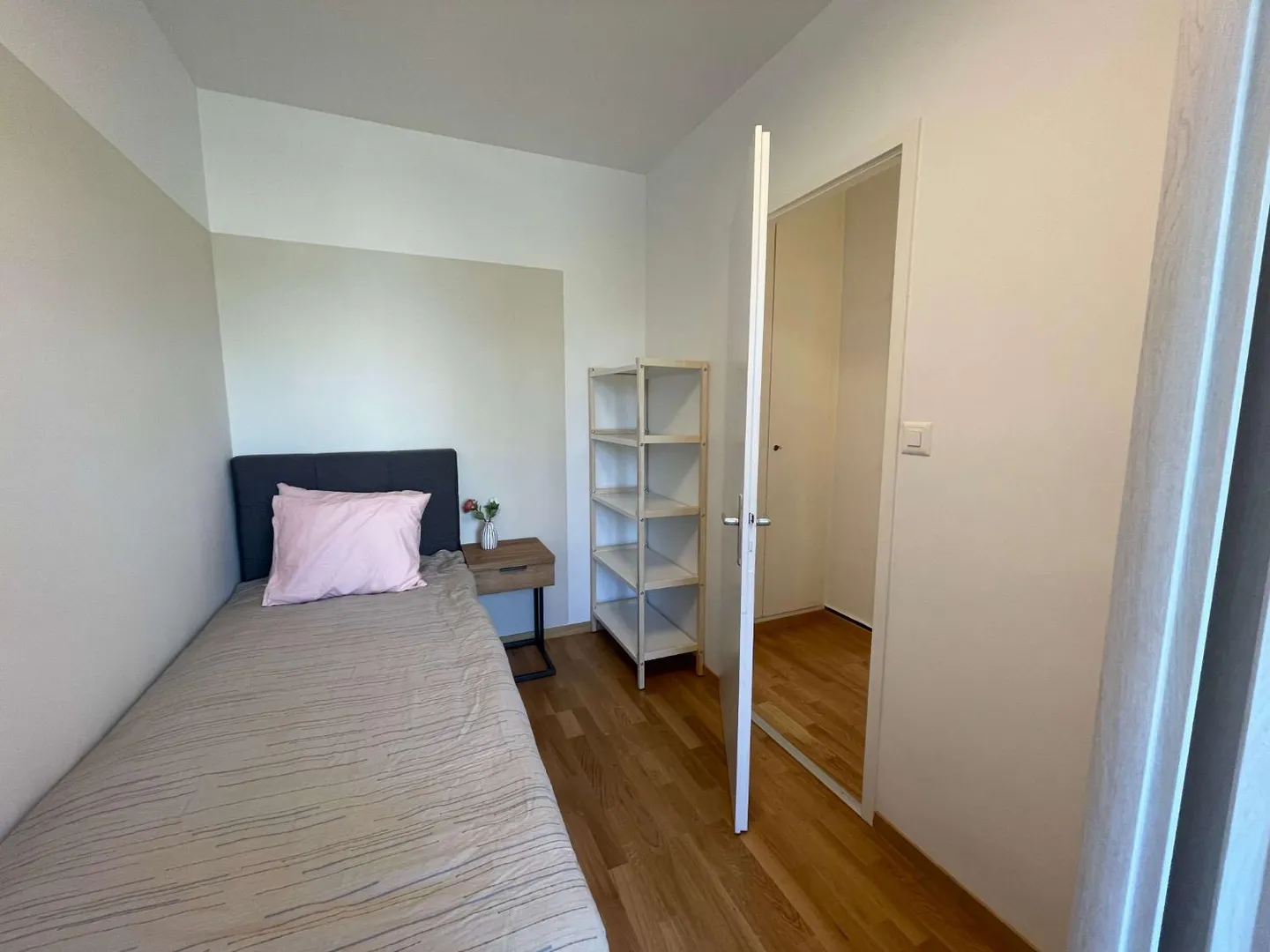 Chambre Partagée Confortable à Vernier - Photo 4 sur 30