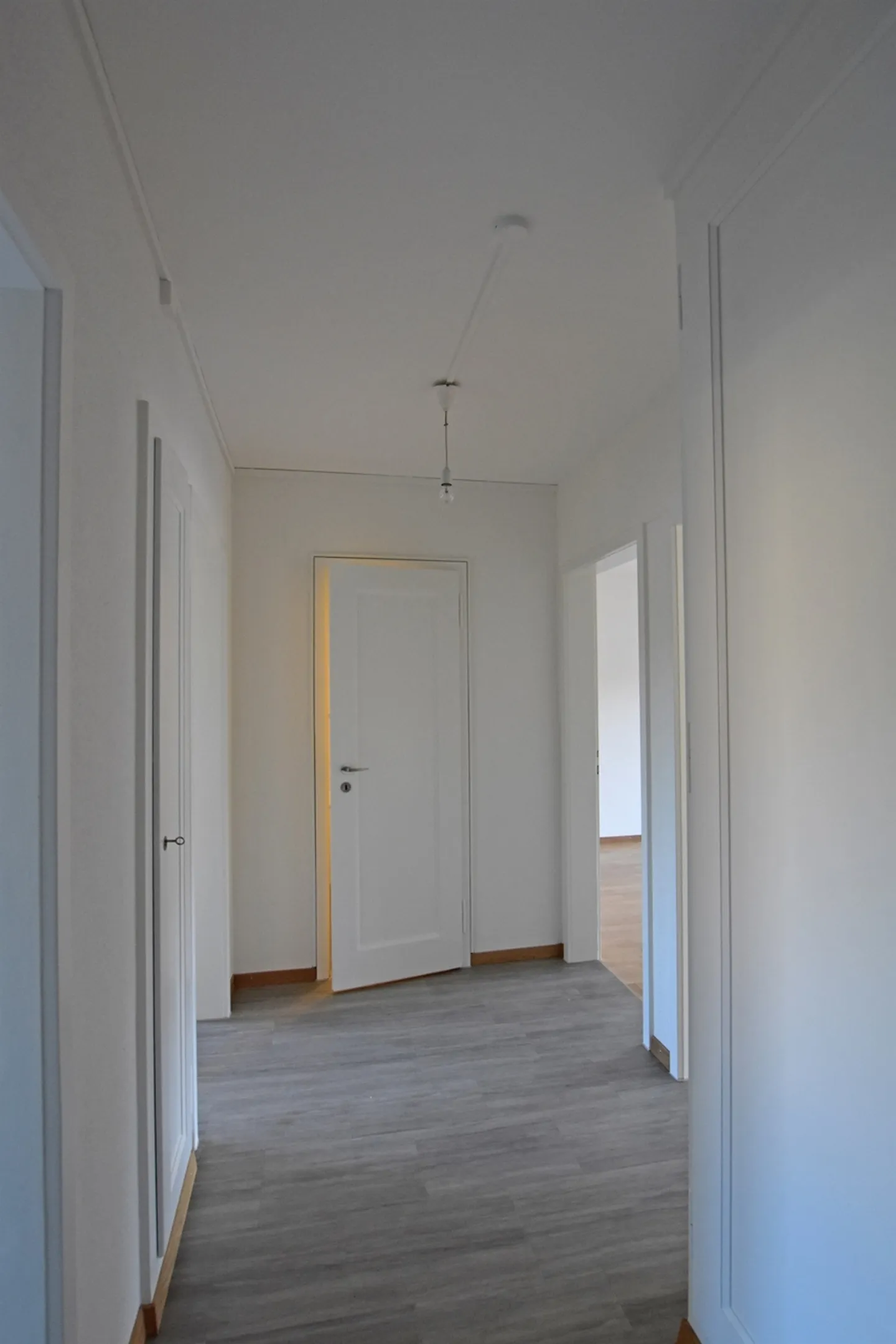 Cozy attic apartment in a central location - Photo 6 of 8