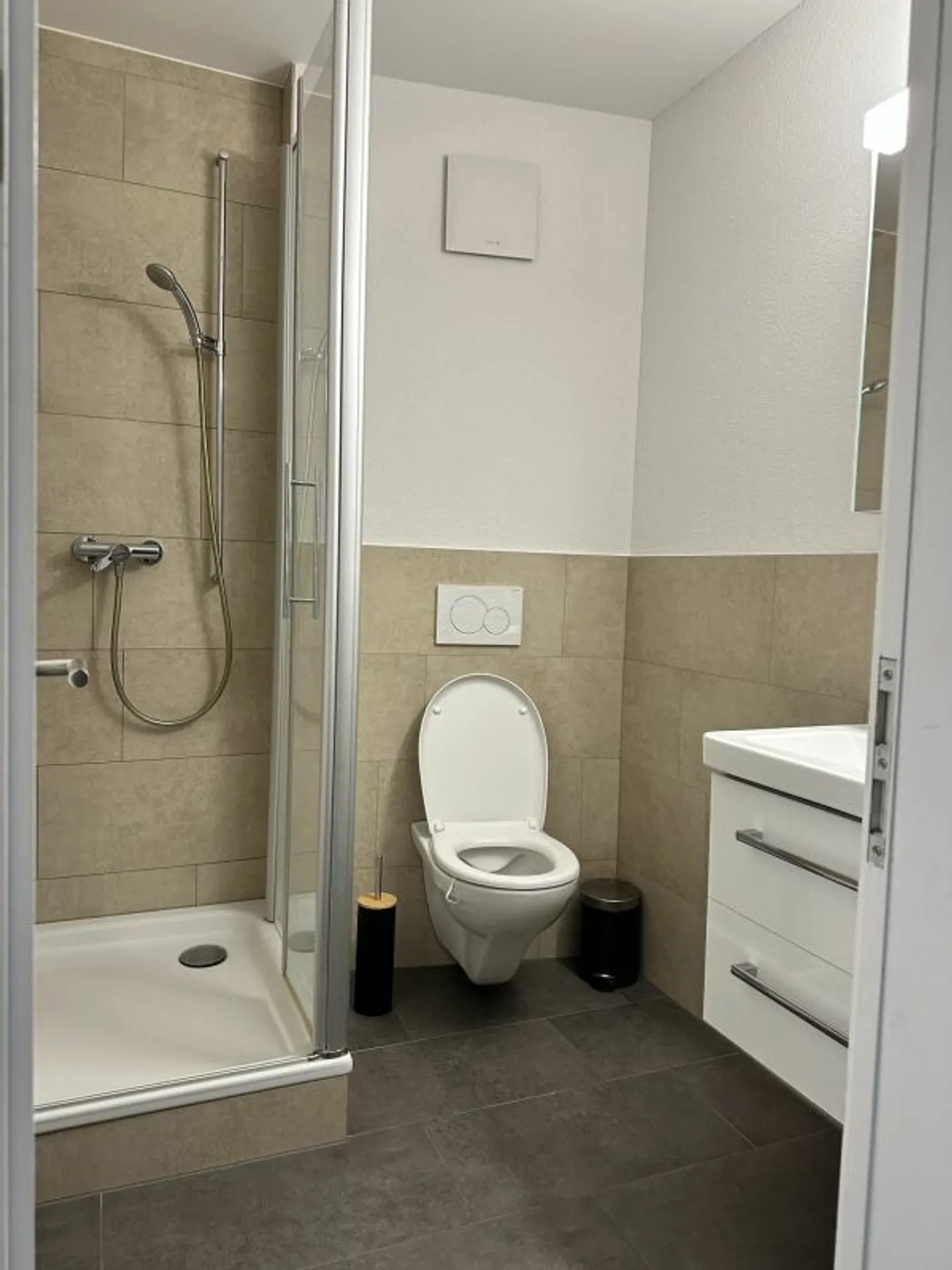 3 Room Apartment 1st Floor Right 1005 - Photo 8 of 9