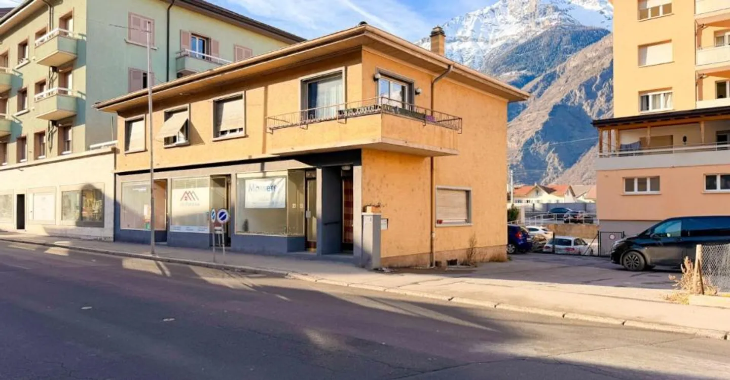 Immobile di investimento a Saxon - Foto 1 di 12