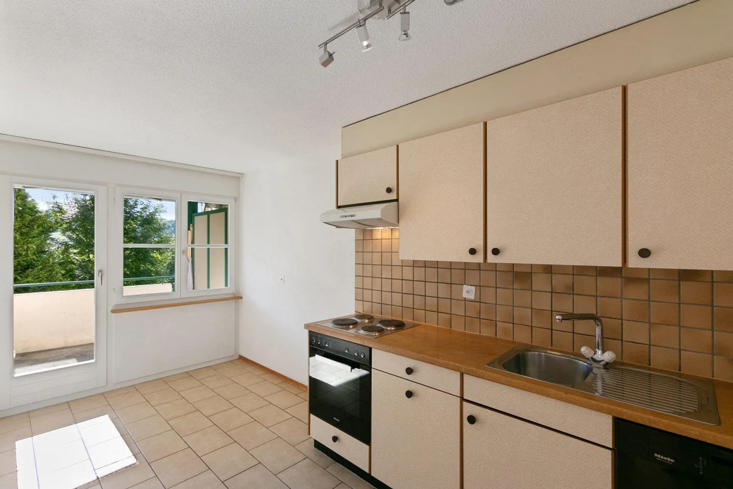 Schöne helle Wohnung - Foto 2 von 4