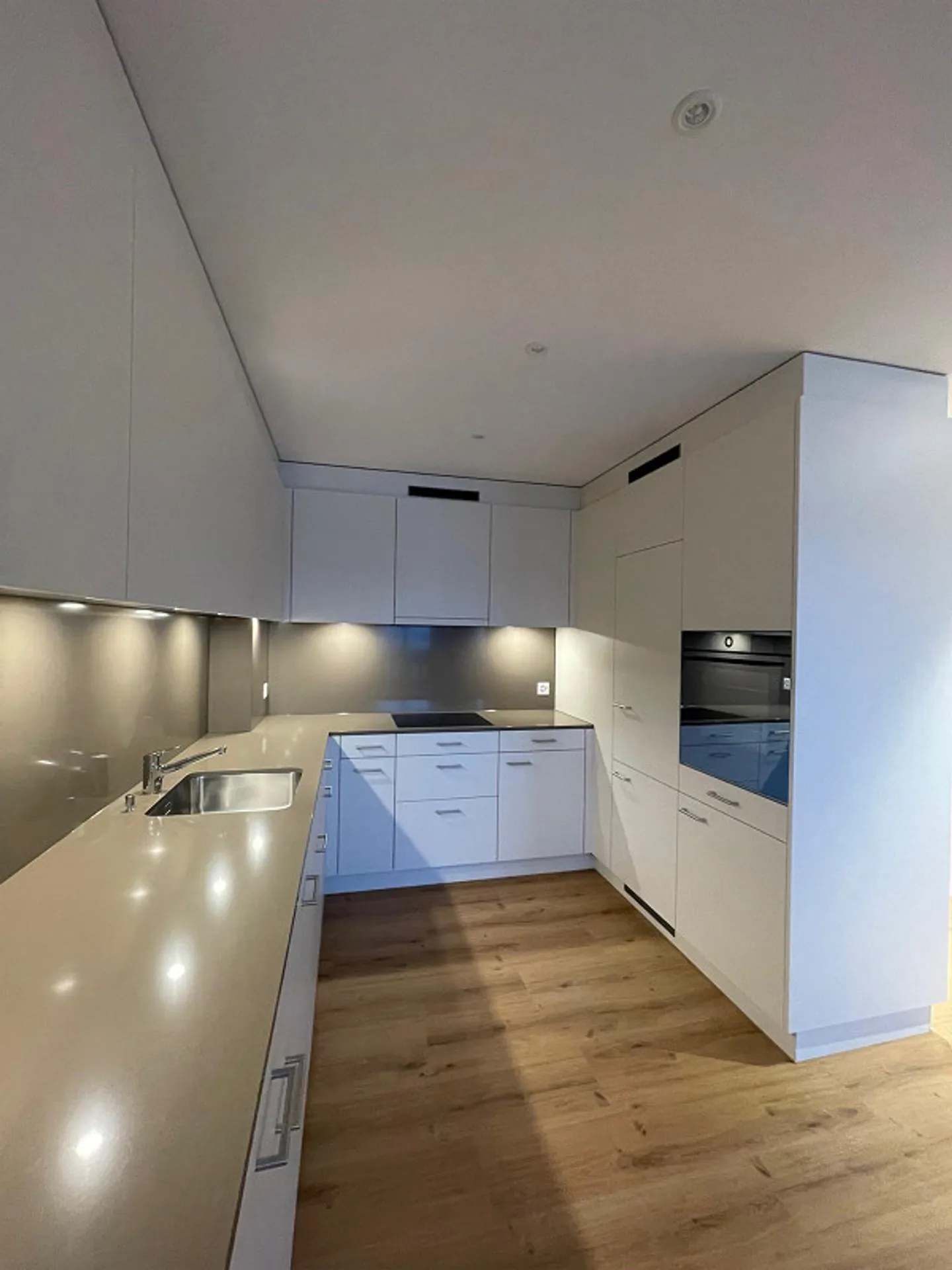 Appartamento 2.5 camere ultra moderno con vista mozzafiato - Foto 1 di 4