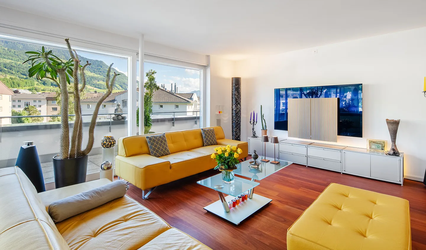 Attico sopra i tetti di Küssnacht - posizione residenziale urbana con vista sul Rigi - Foto 7 di 18