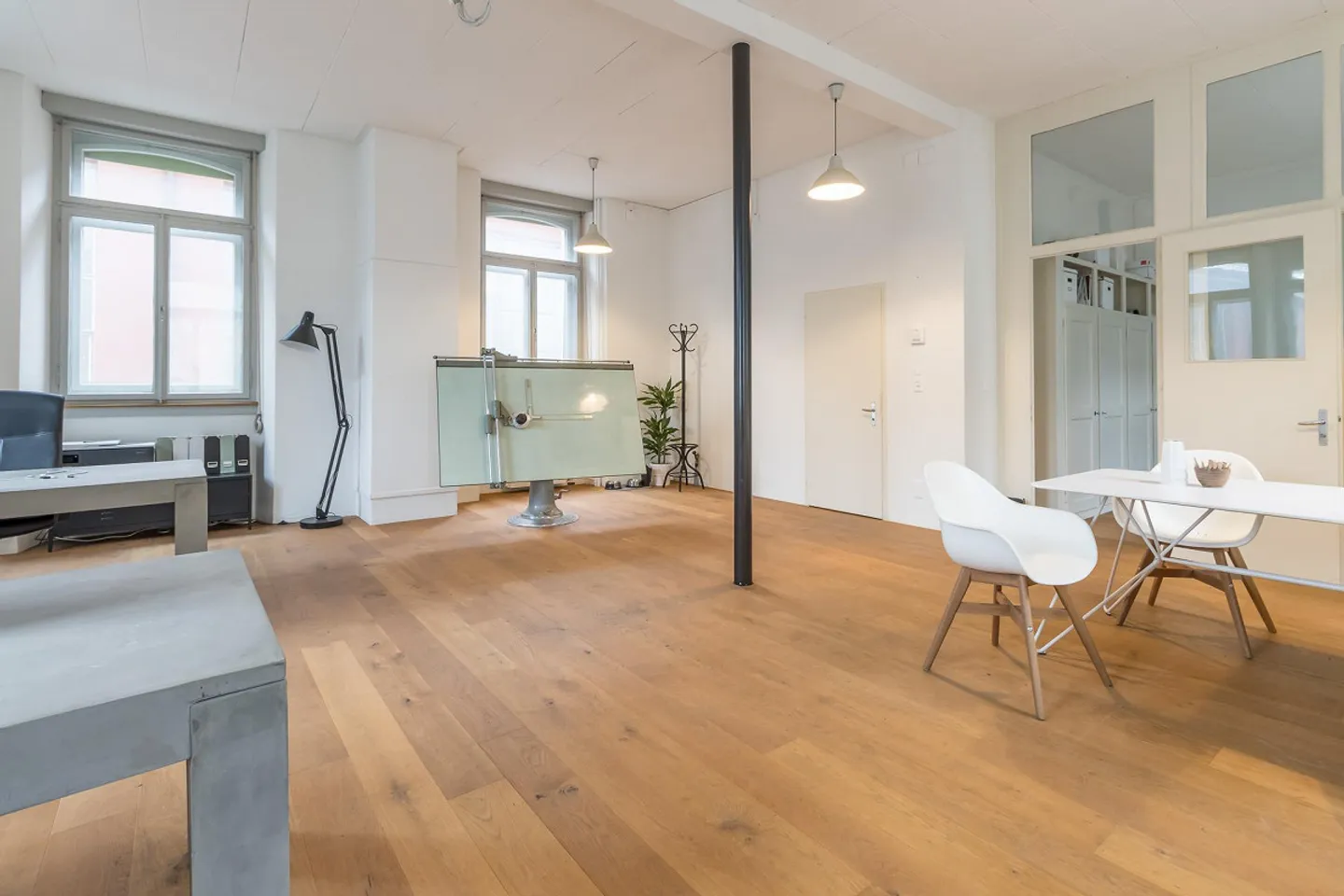 Ambiente di lavoro attraente e ispiratore - Foto 4 di 7