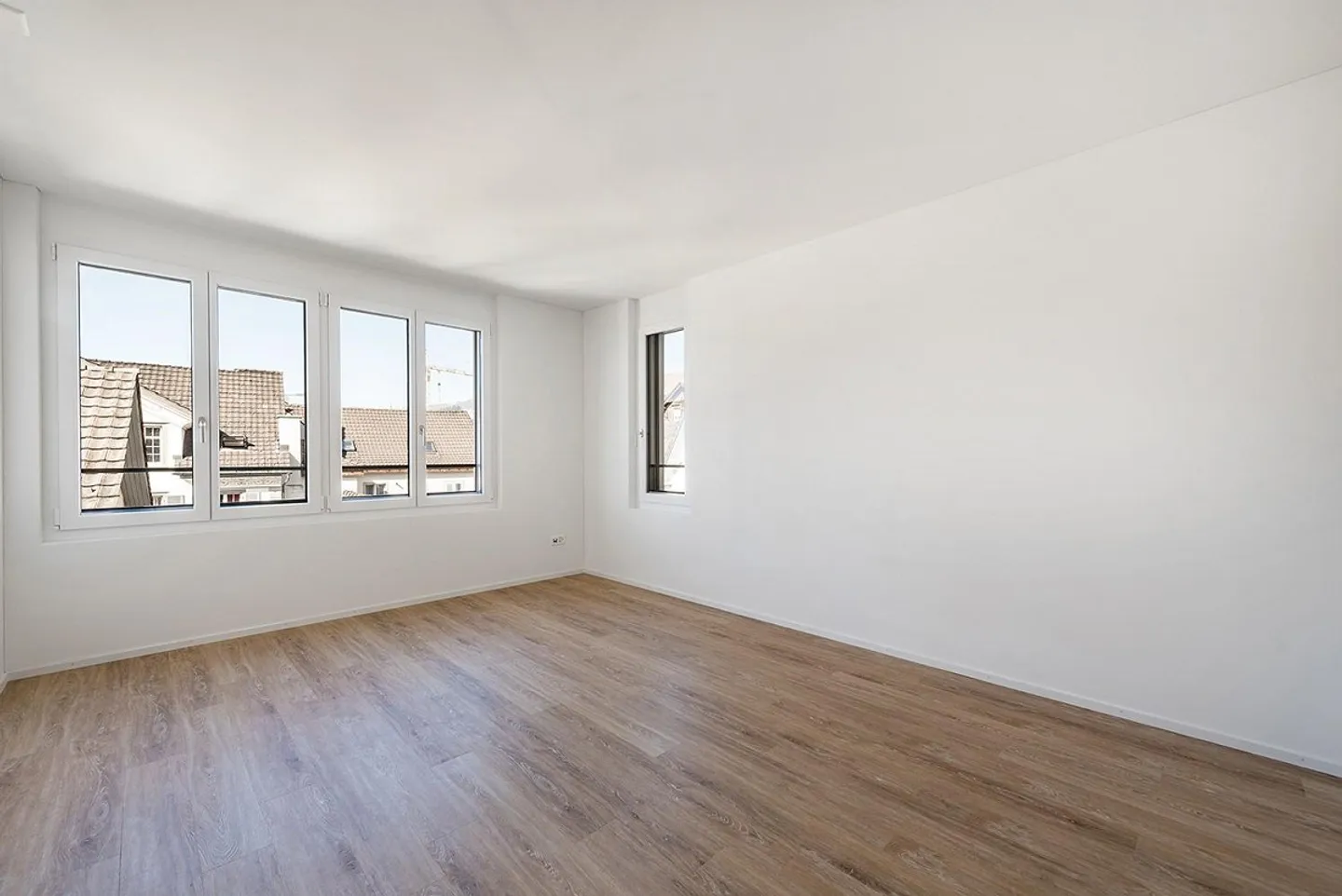 Living in a prime central location - Photo 5 of 6