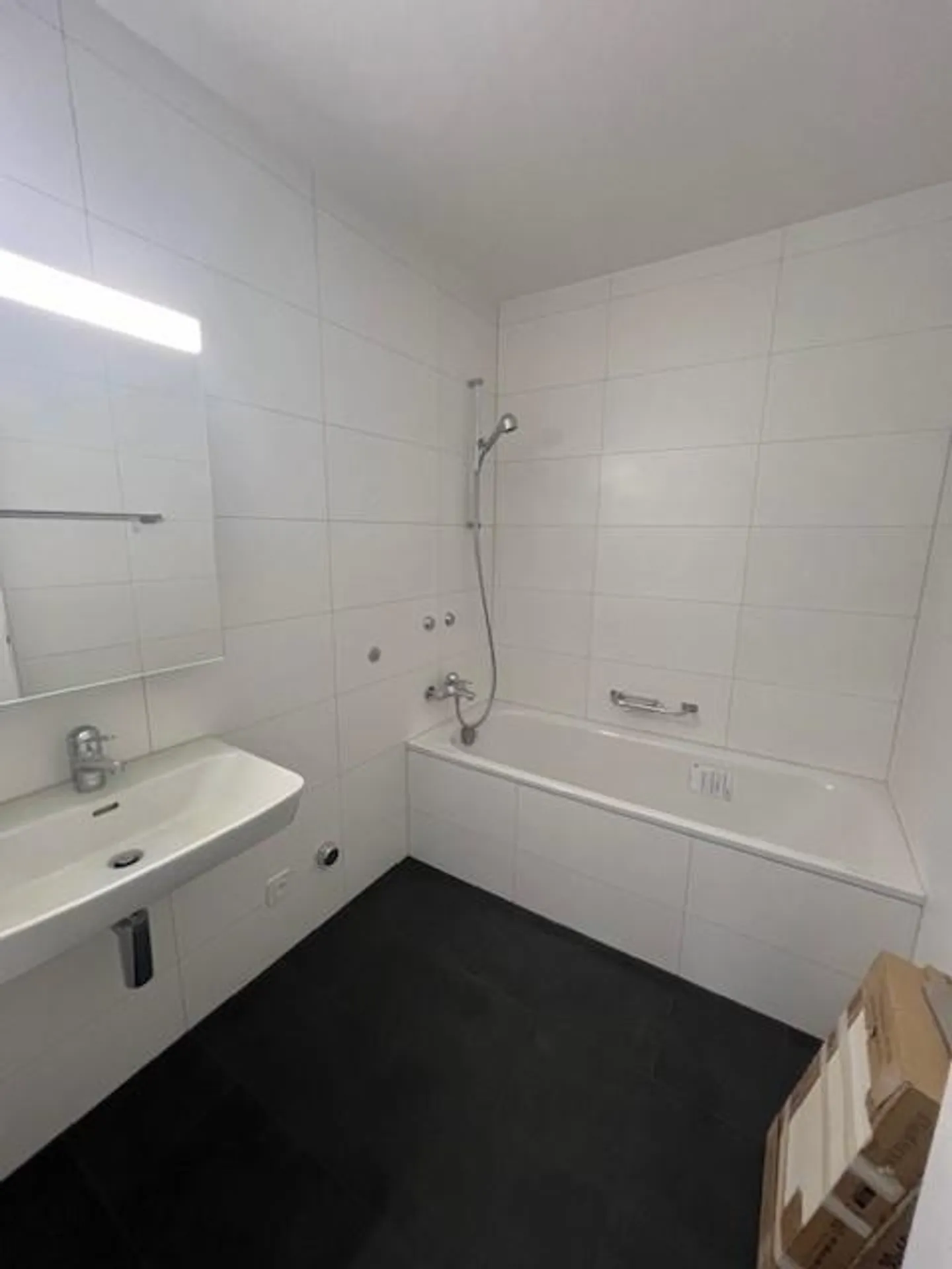 Attraktive, komplett renovierte Wohnung mit Weitsicht - Foto 5 von 6