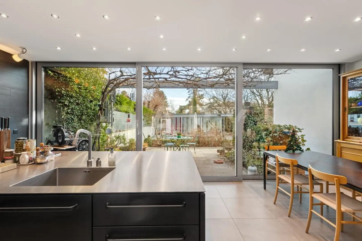 EXCLUSIVE PROPERTY - Photo 9 of 13