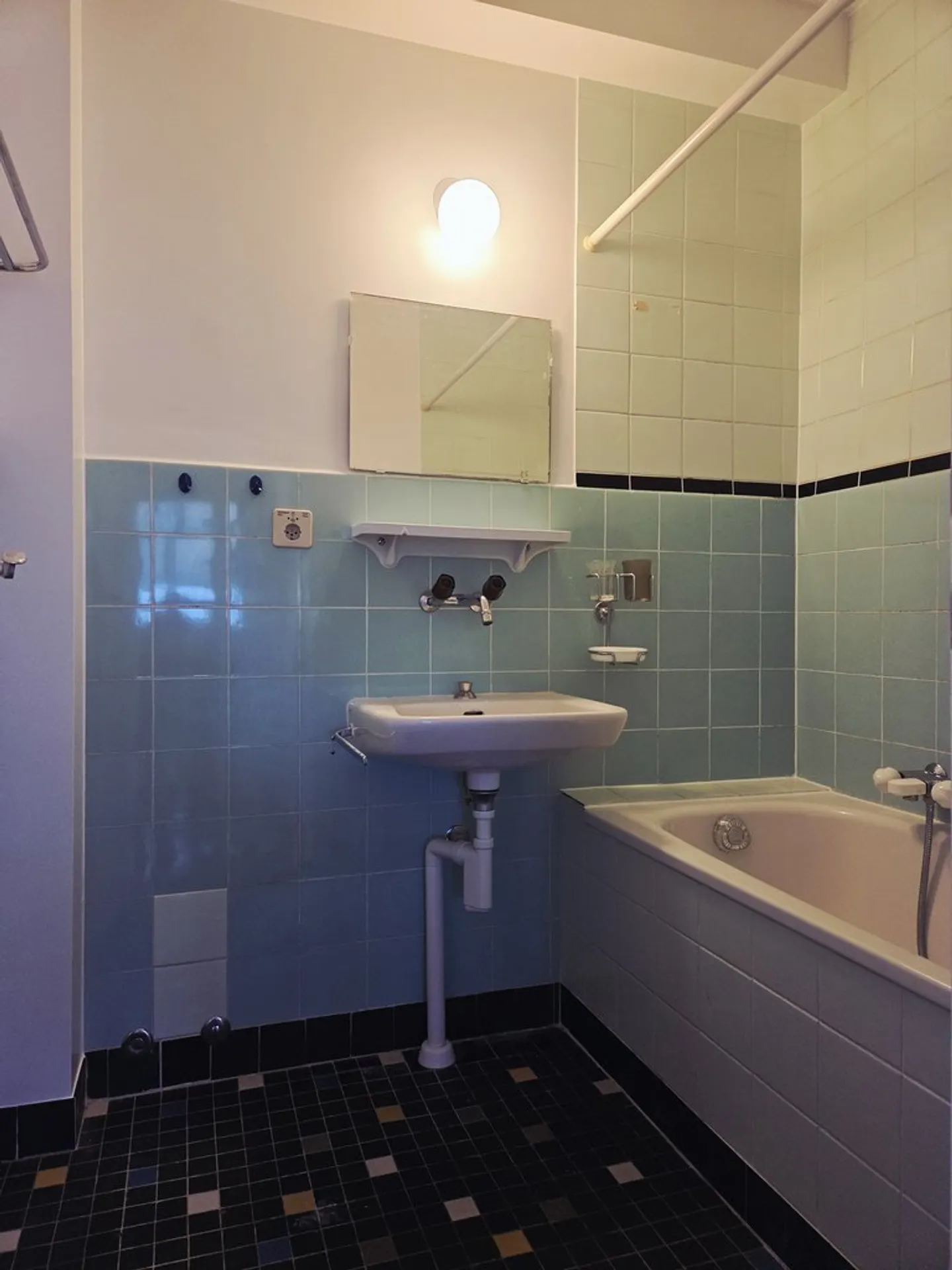 Charming 2-Room Apartment in Lausanne - Photo 8 of 9