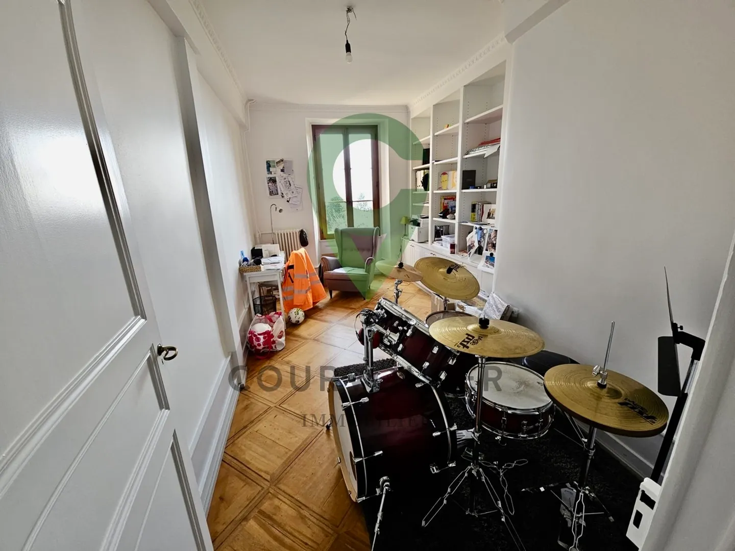 Wunderschöne, charaktervolle 7-Zimmer-Wohnung im Herzen von Etoy renoviert - Foto 10 von 12