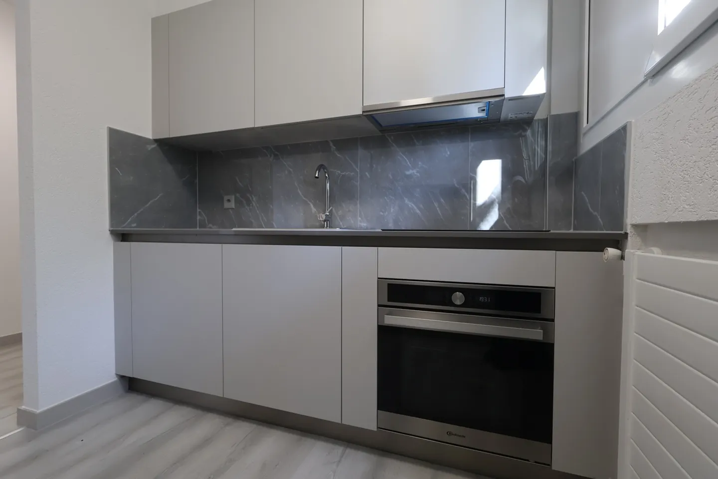 Appartement moderne de 3,5 pièces récemment rénové à Coldrerio - Photo 2 sur 13