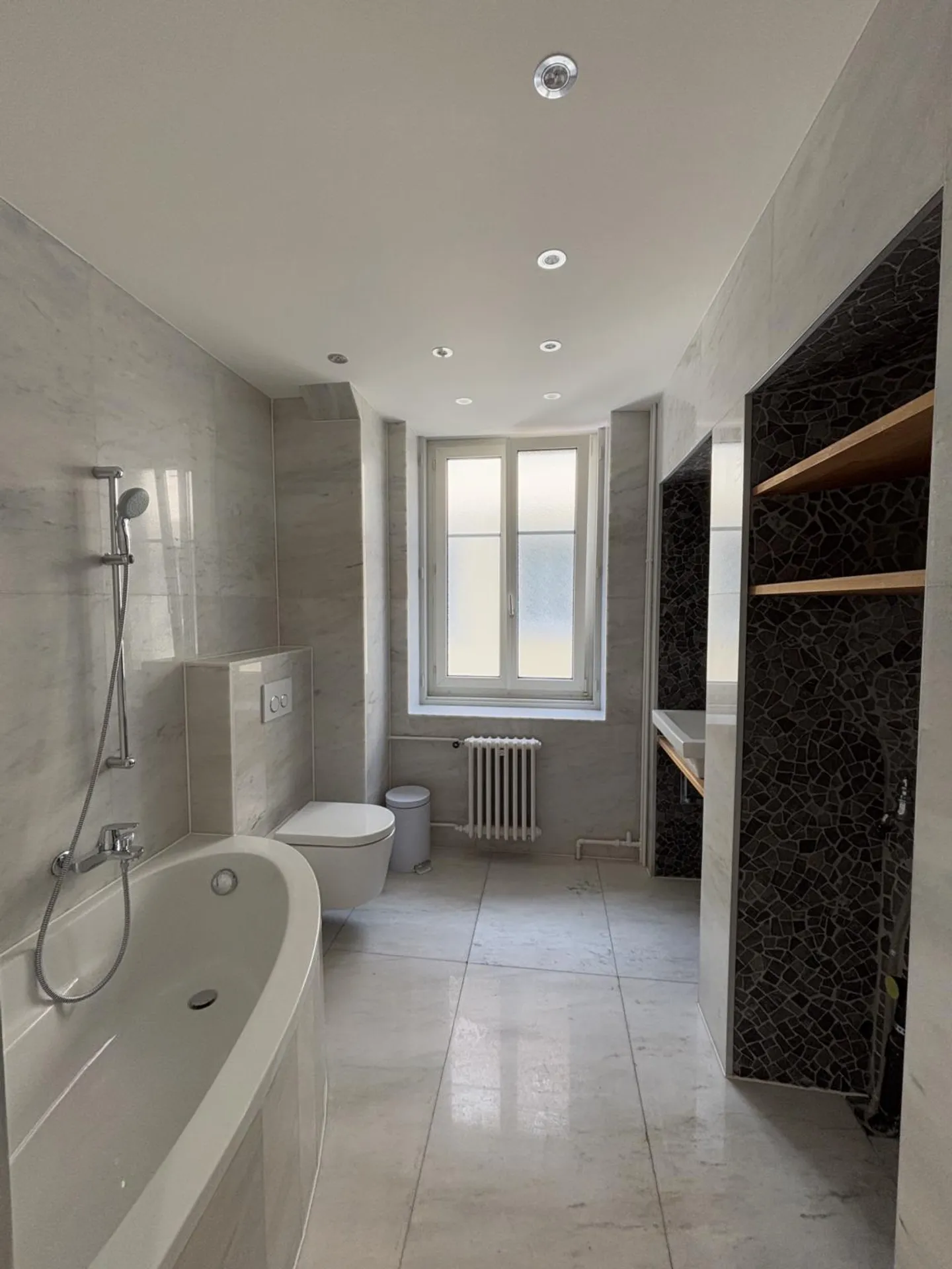 Bright apartment in the city center - Photo 6 of 12