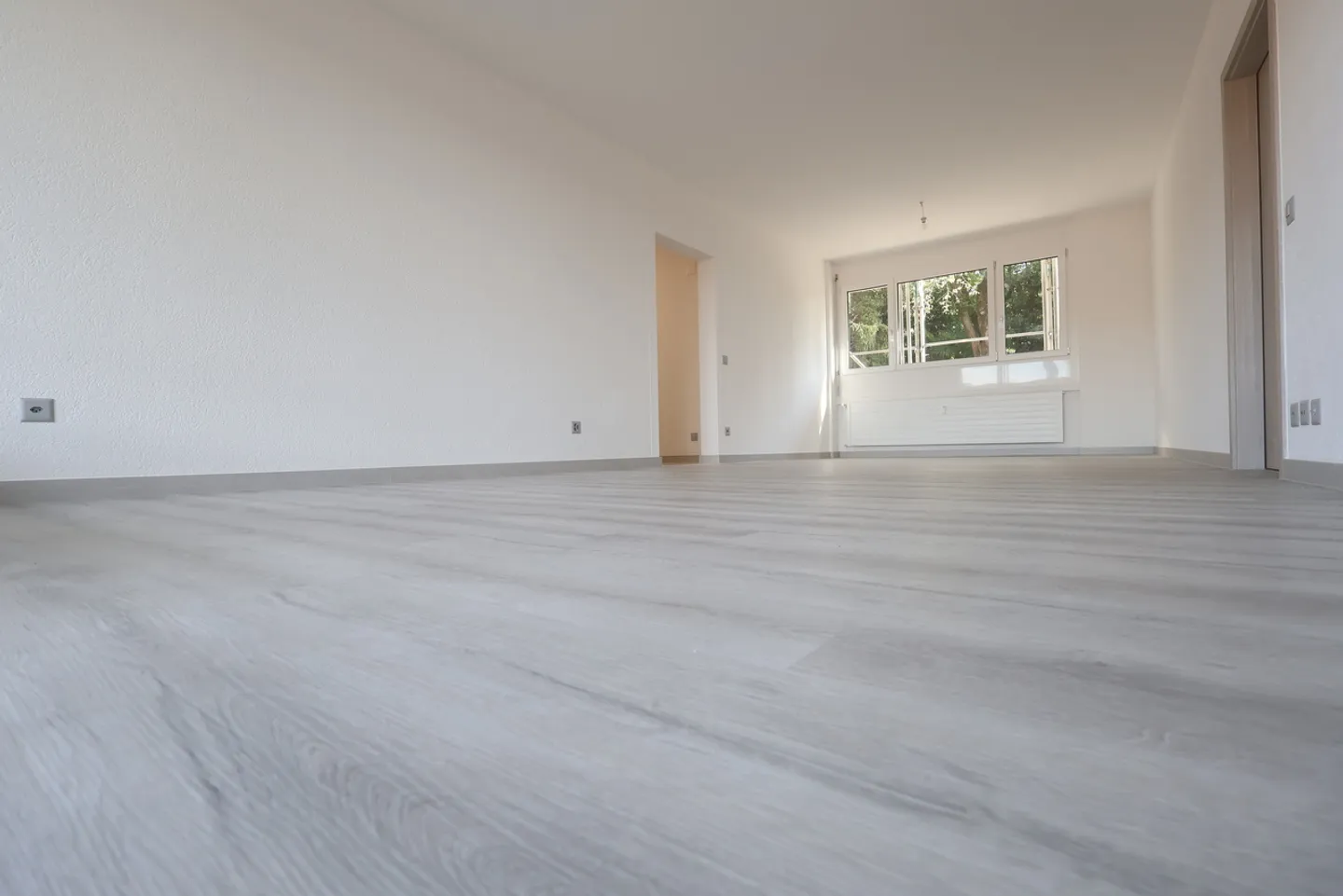 Appartement moderne de 3,5 pièces récemment rénové à Coldrerio - Photo 5 sur 13