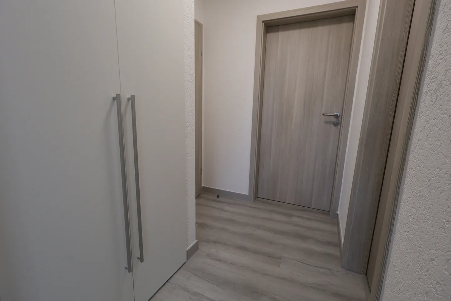 Appartement moderne de 3,5 pièces récemment rénové à Coldrerio - Photo 11 sur 13