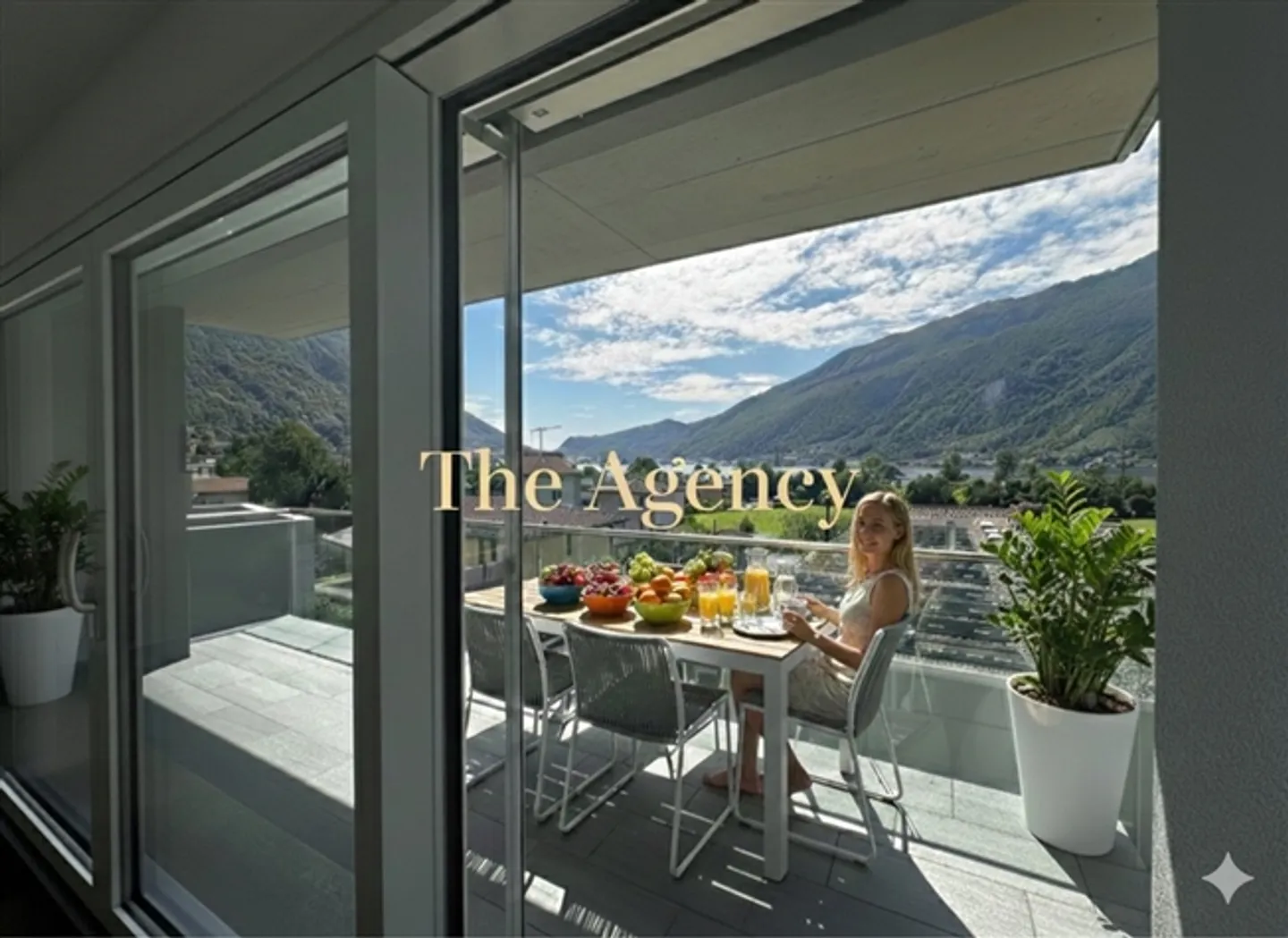 Large 4.5-room apartment with terrace and lake view - Photo 1 of 20