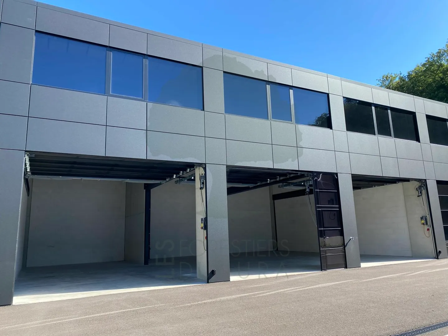 «Espaces artisanaux modulables à Porrentruy - De 22m² à 527m² au sol» - Photo 4 sur 8