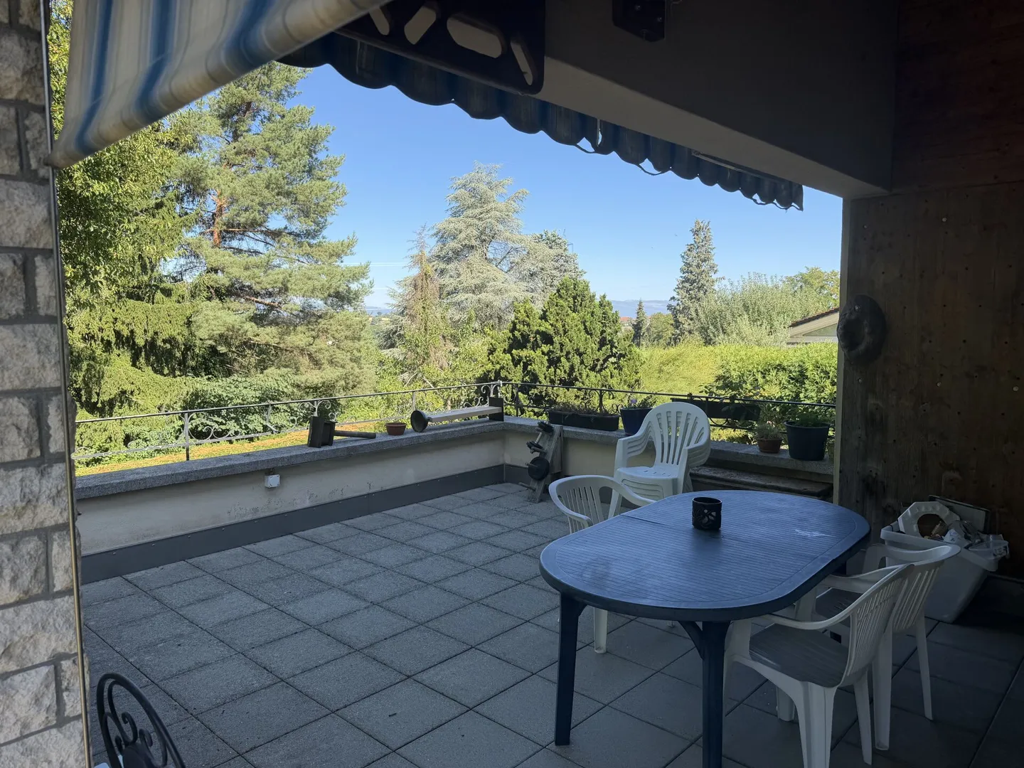 Single-family house with 8 rooms and separate studio - Cugy VD - Photo 6 of 16