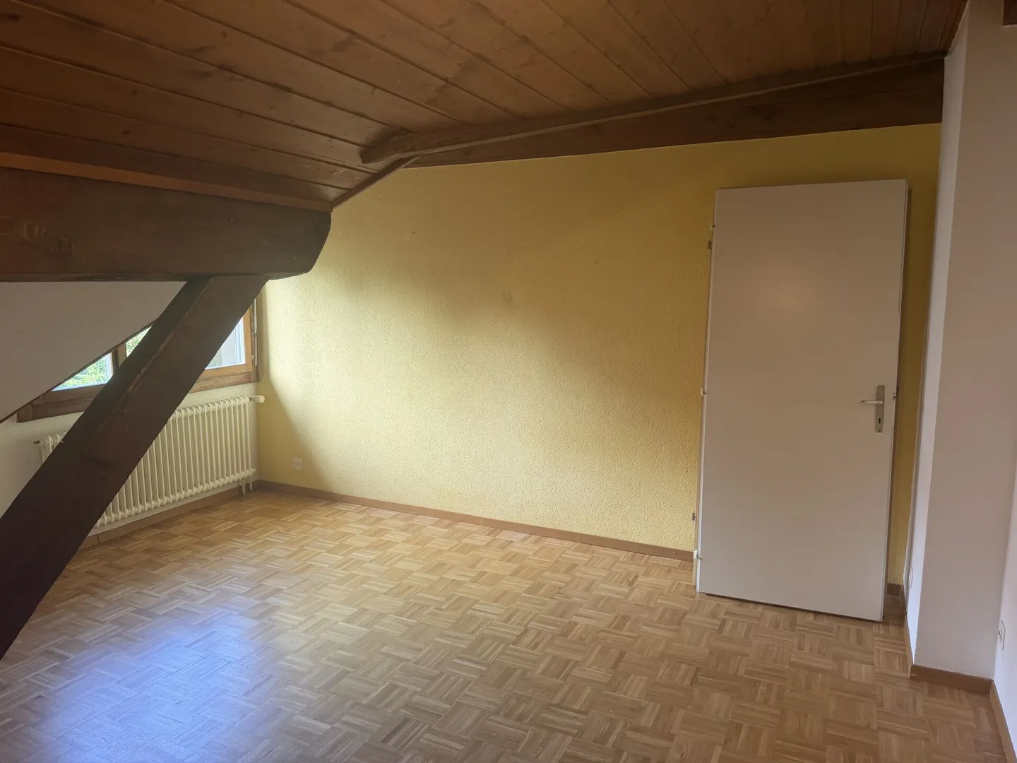 Single-family house with 8 rooms and separate studio - Cugy VD - Photo 13 of 16
