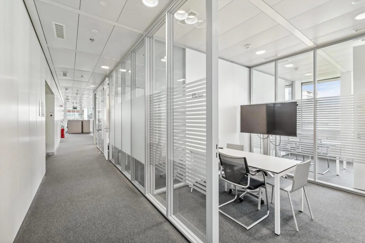 Work where innovation is at home - office space on the Novartis Campus - Photo 7 of 9