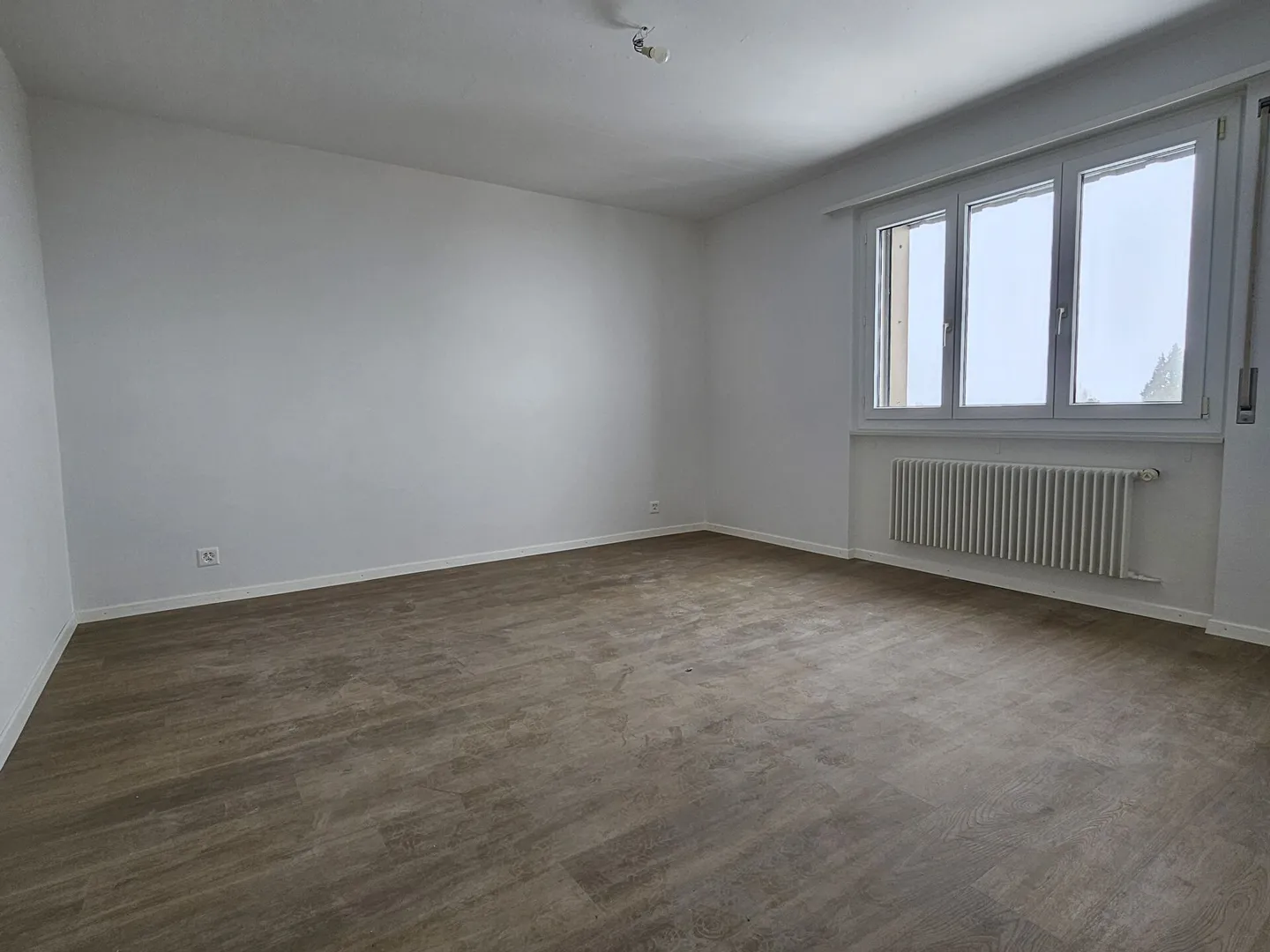 Renoviert! 3-Zimmer-Wohnung im 8. Stock - Foto 5 von 7