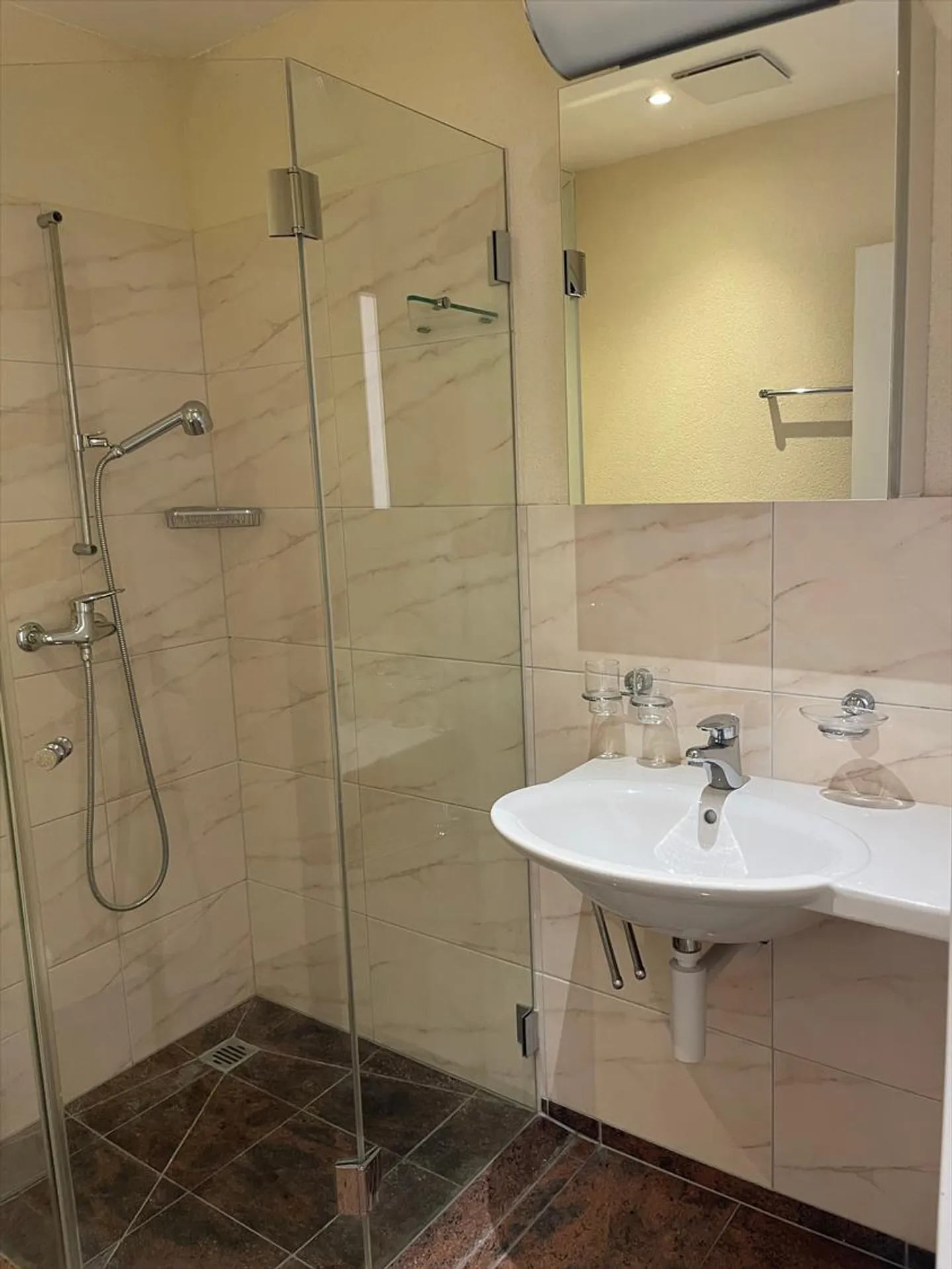 Appartement de 4.5 pièces au 3ème étage - Photo 8 sur 9