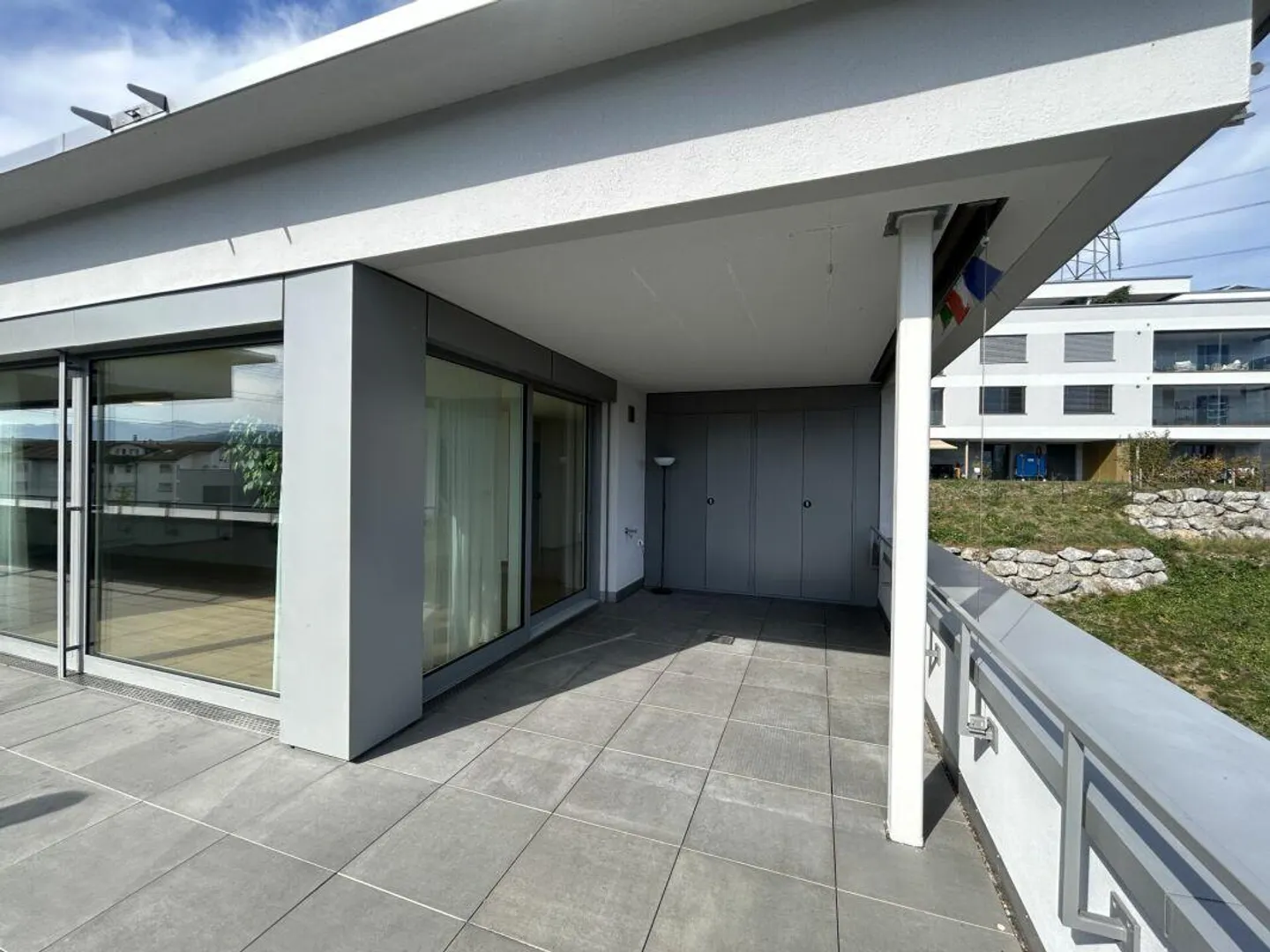 Appartement en attique de 4,5 pièces au standard de propriété recherché ? - Photo 3 sur 18