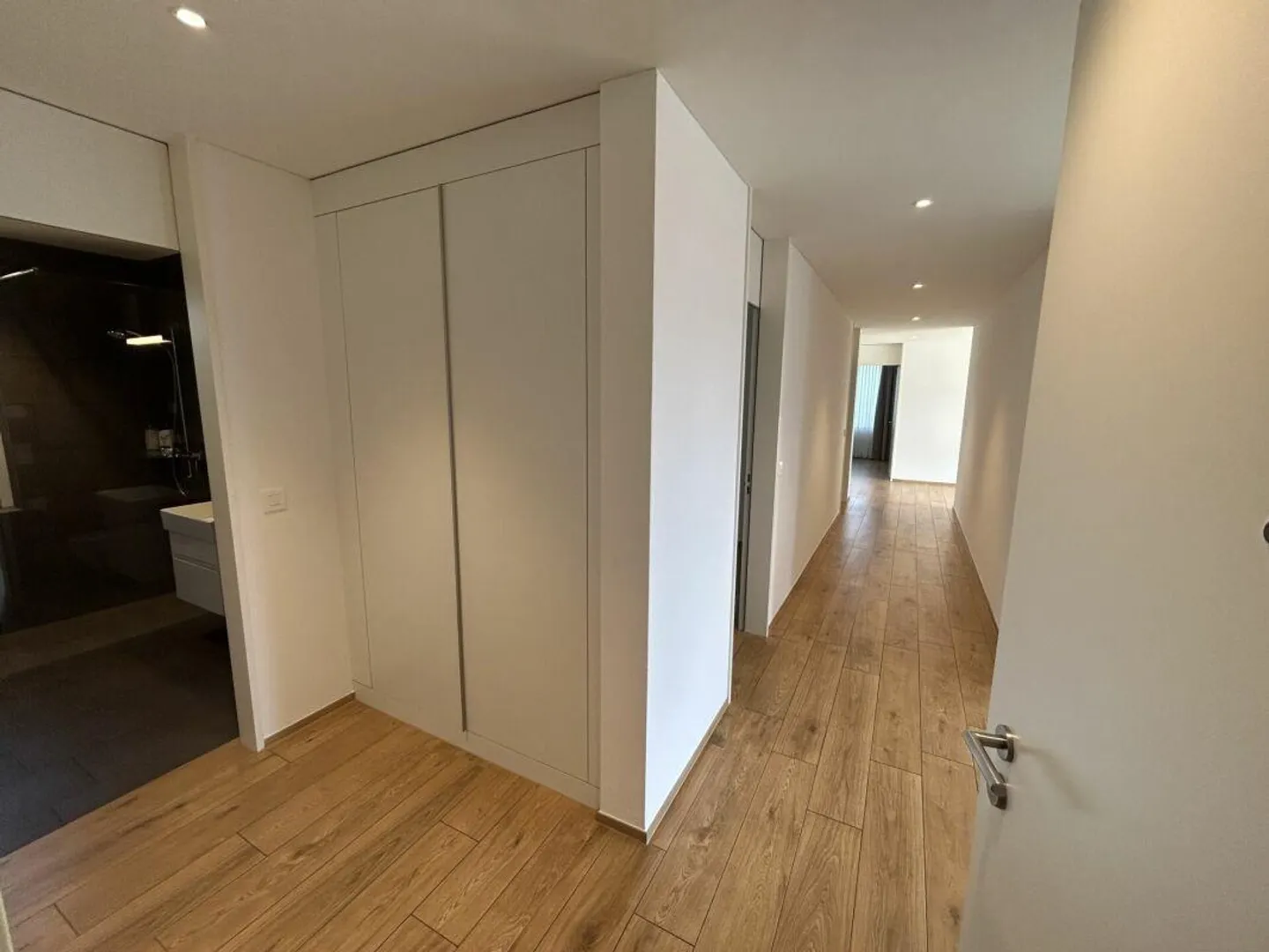 Appartement en attique de 4,5 pièces au standard de propriété recherché ? - Photo 9 sur 18