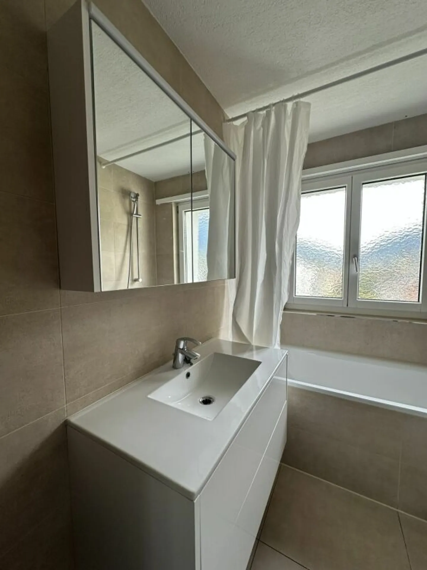 Wohnung/Zimmer/Haus für Arbeiter, Firmen und Saisonniers - Foto 16 von 16