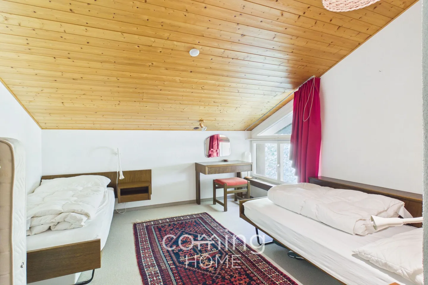 Appartement sous les combles de 2,5 pièces ensoleillé à Leukerbad avec vue sur la montagne - Photo 6 sur 10