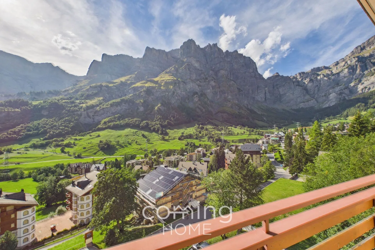 Appartement sous les combles de 2,5 pièces ensoleillé à Leukerbad avec vue sur la montagne - Photo 8 sur 10