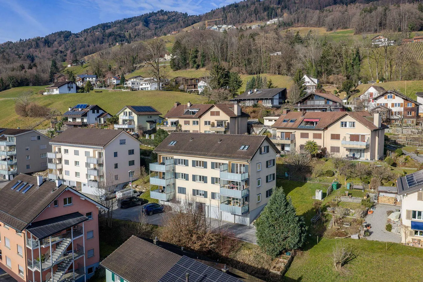 4.5-Room Apartment - Photo 2 of 12