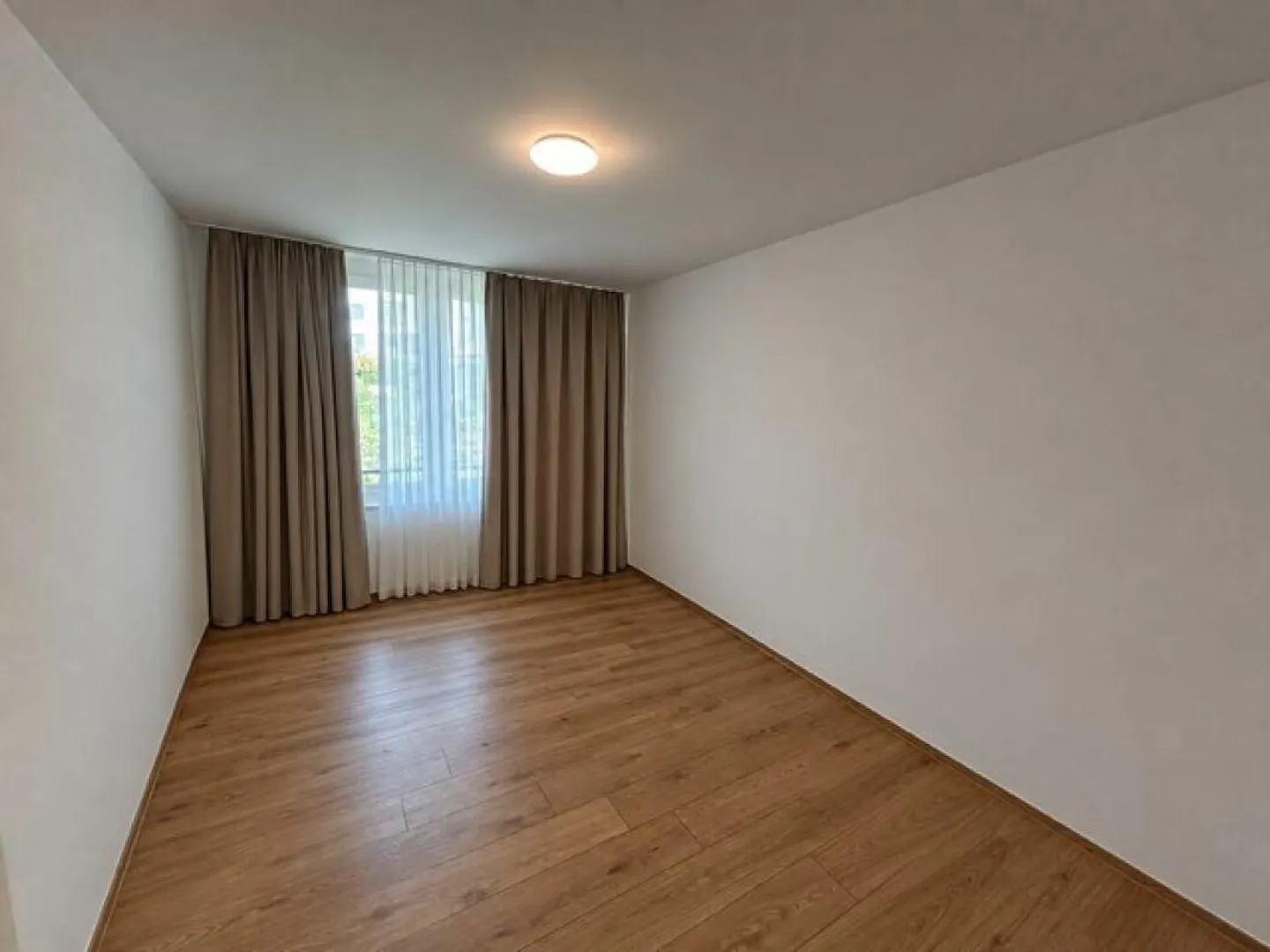 Appartement en attique de 4,5 pièces au standard de propriété recherché ? - Photo 15 sur 18
