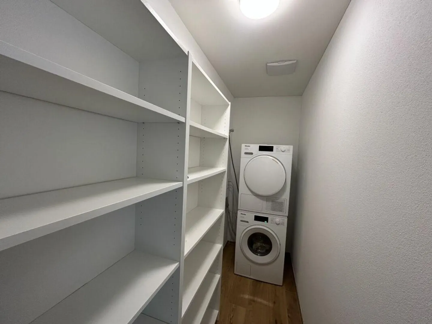 Appartement en attique de 4,5 pièces au standard de propriété recherché ? - Photo 16 sur 18