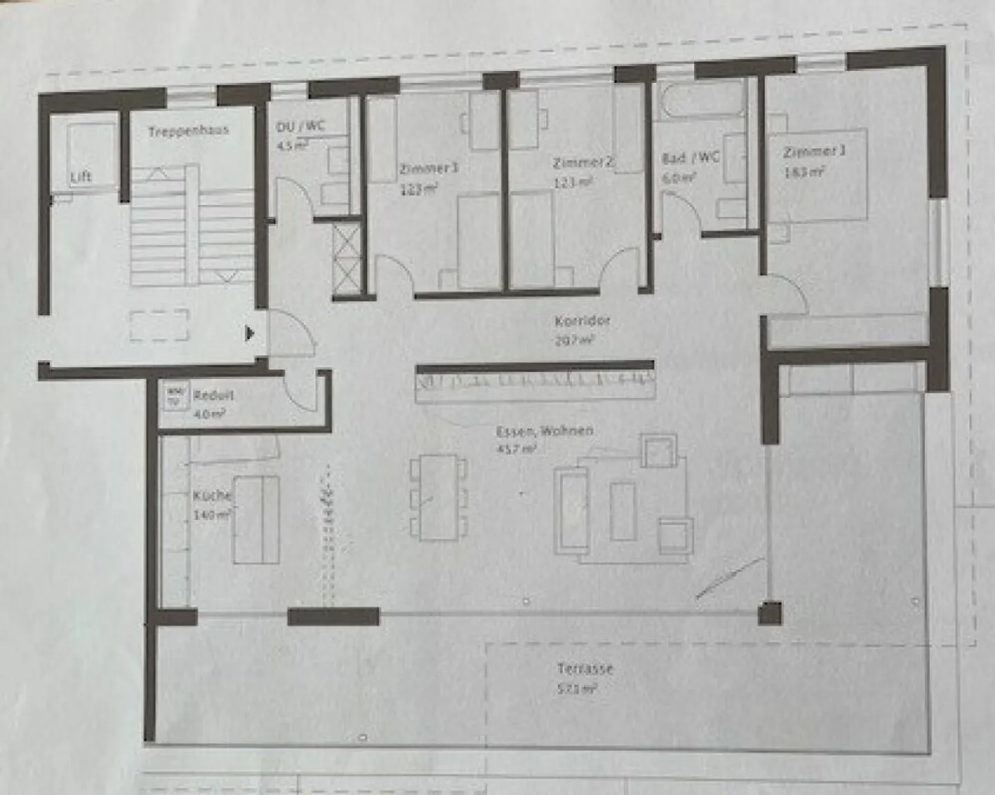 Appartement en attique de 4,5 pièces au standard de propriété recherché ? - Photo 18 sur 18