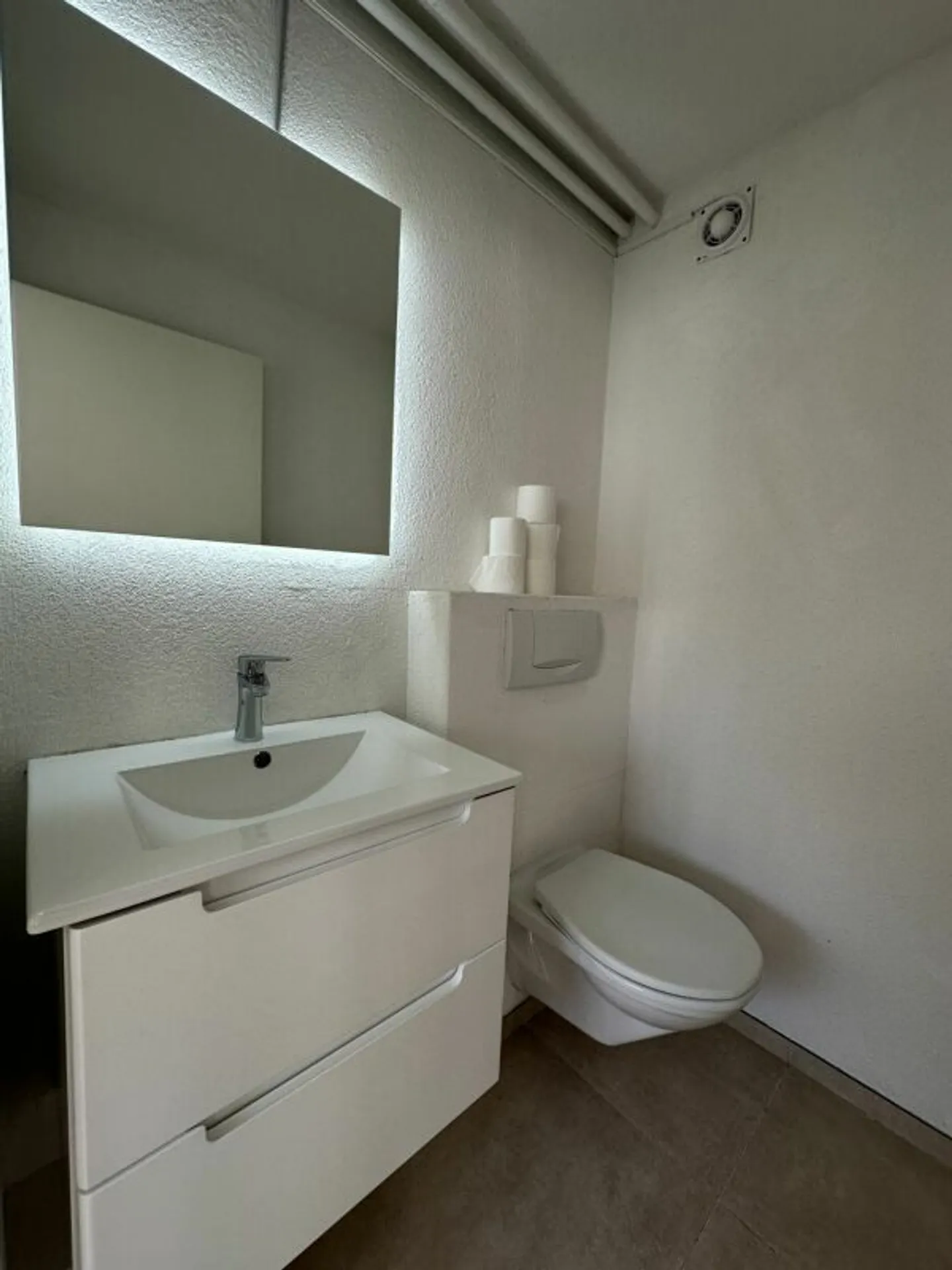 Wohnung/Zimmer/Haus für Arbeiter, Firmen und Saisonniers - Foto 12 von 16