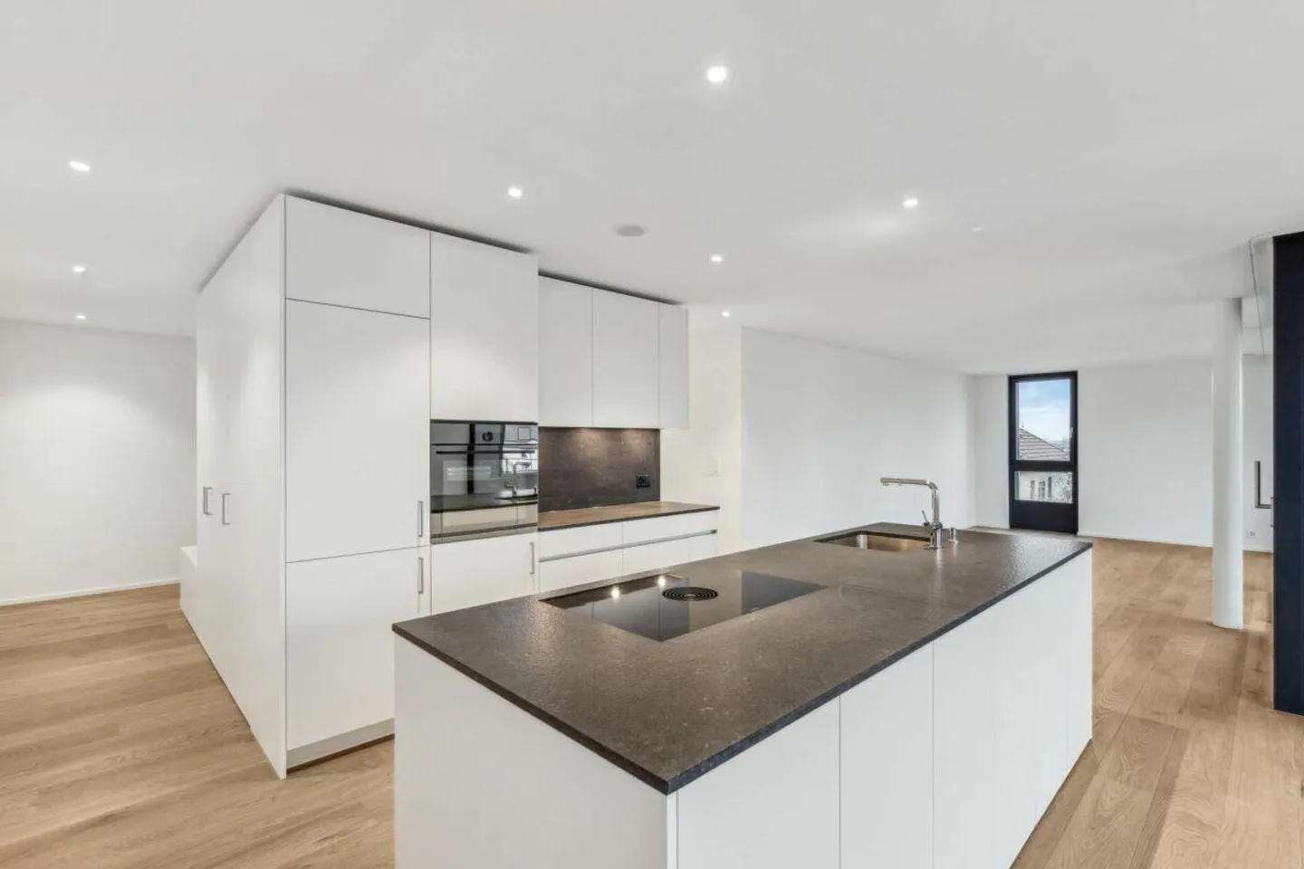 Modernes Mehrfamilienhaus mit Aussicht - Foto 7 von 12