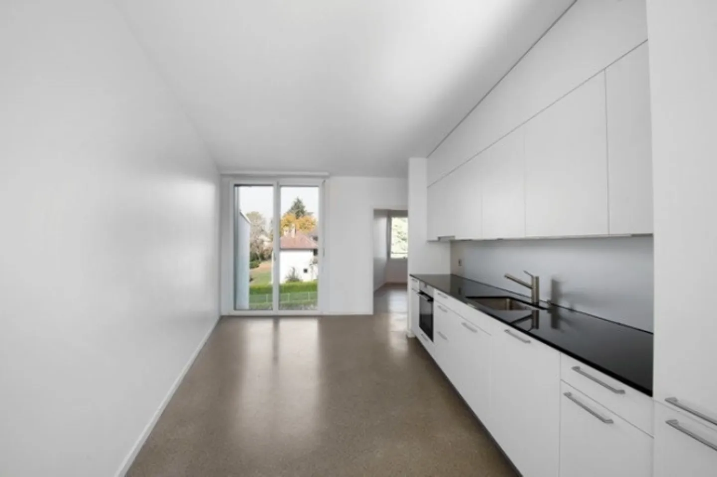 Bellissimo appartamento luminoso di 3,5 stanze - Foto 3 di 9