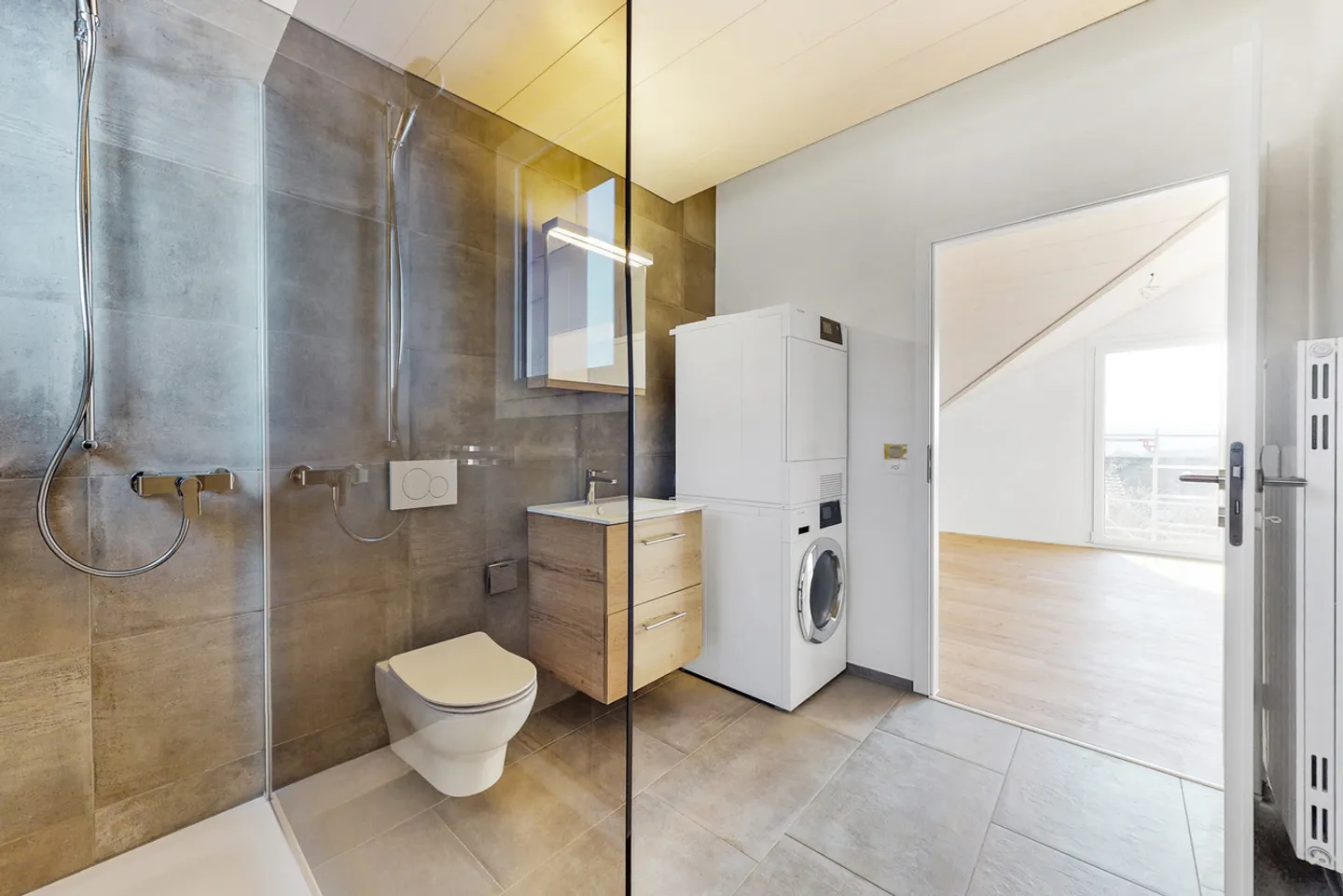 Penthouse Incantevole con Balcone - Foto 6 di 12