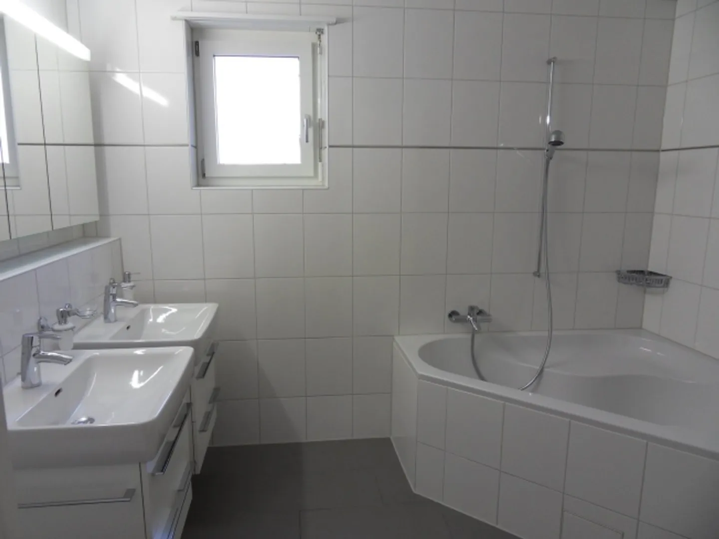 Votre Maison Appartement 6.5 pièces – Parfait pour les Familles, les Colocations et les Expats - Photo 11 sur 13