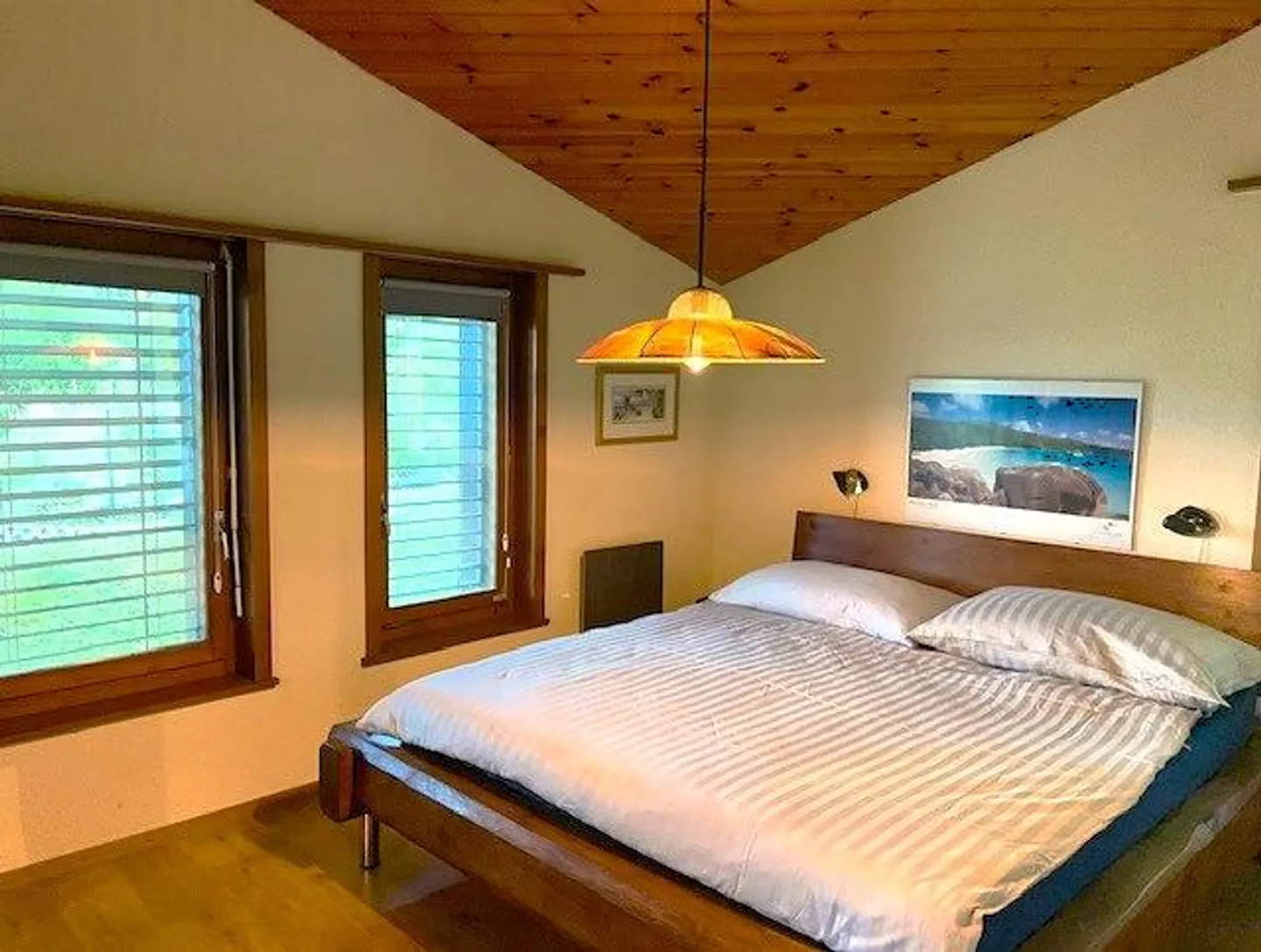 Originelle Design-Villa mit Seesicht und grossem Raumvolumen - Foto 9 von 12